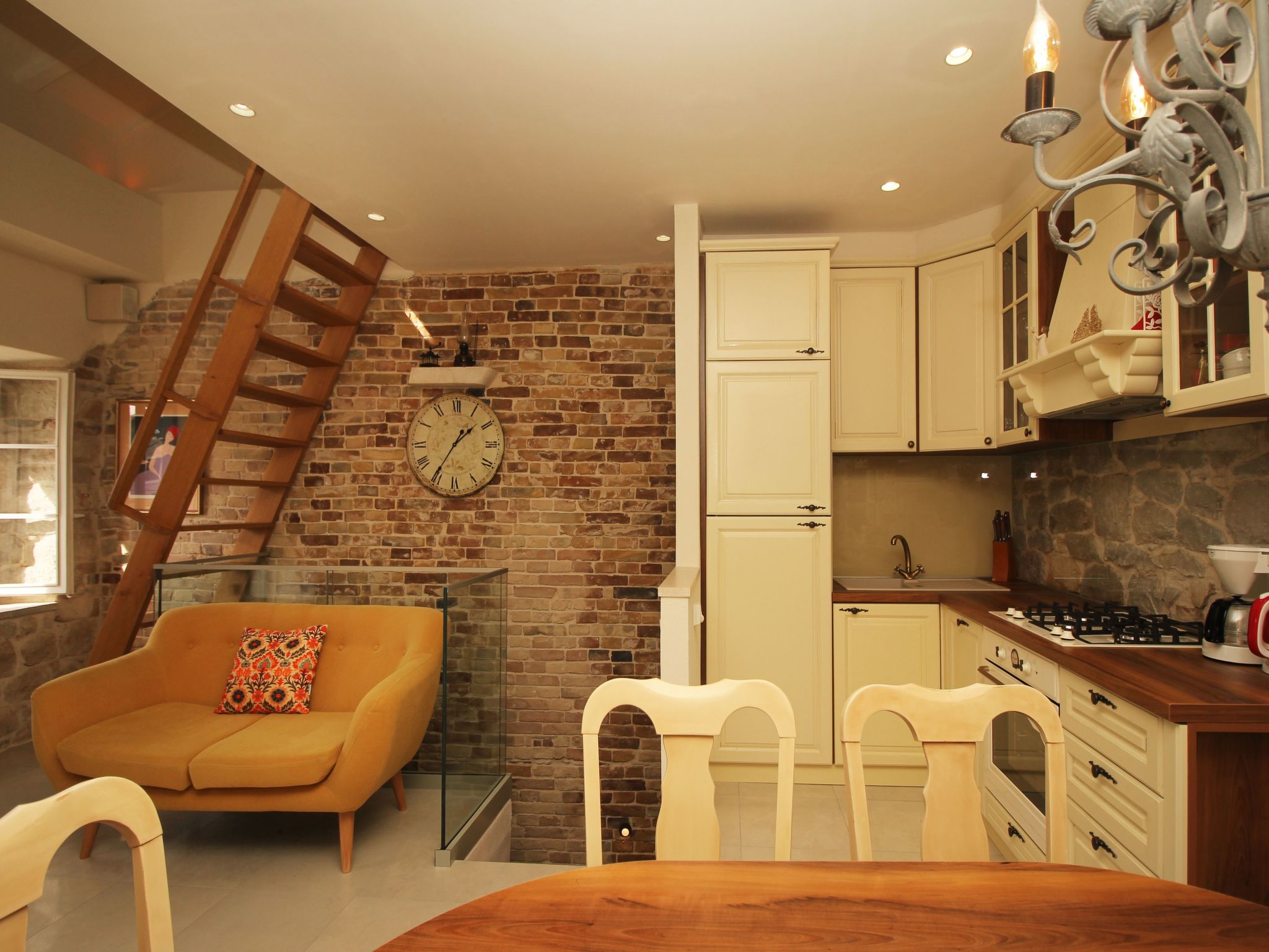 Luxuriöse Villa Kalalarga im Zentrum der Stadt-Dedans