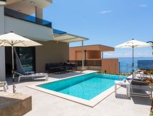 Villa Eudora: Luxe vrijstaande villa aan zee in Makarska met privé verwarmd zwembad - thumbnail 4