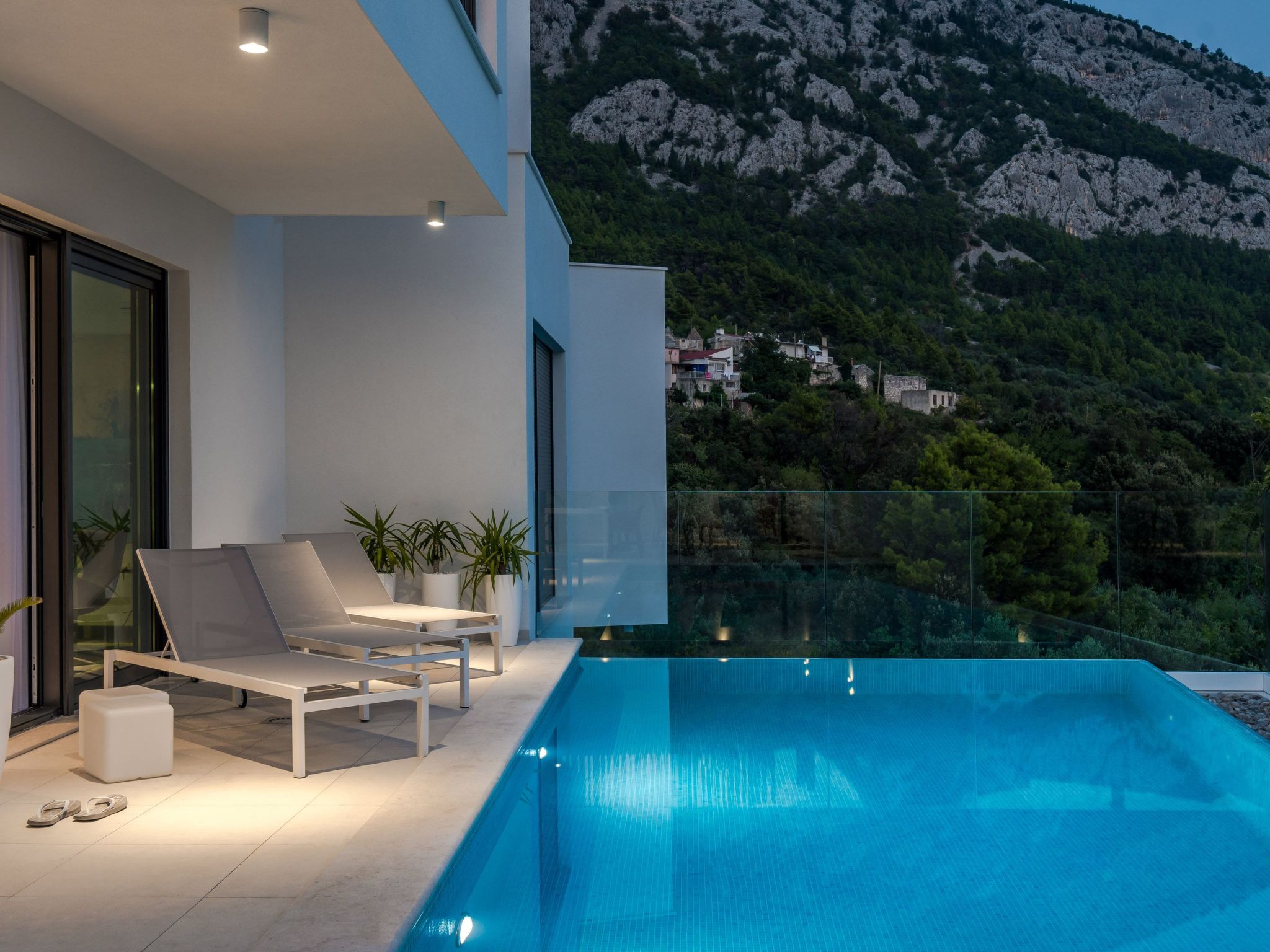 Schöne Villa Zvizdan mit Infinity-Pool-Inside