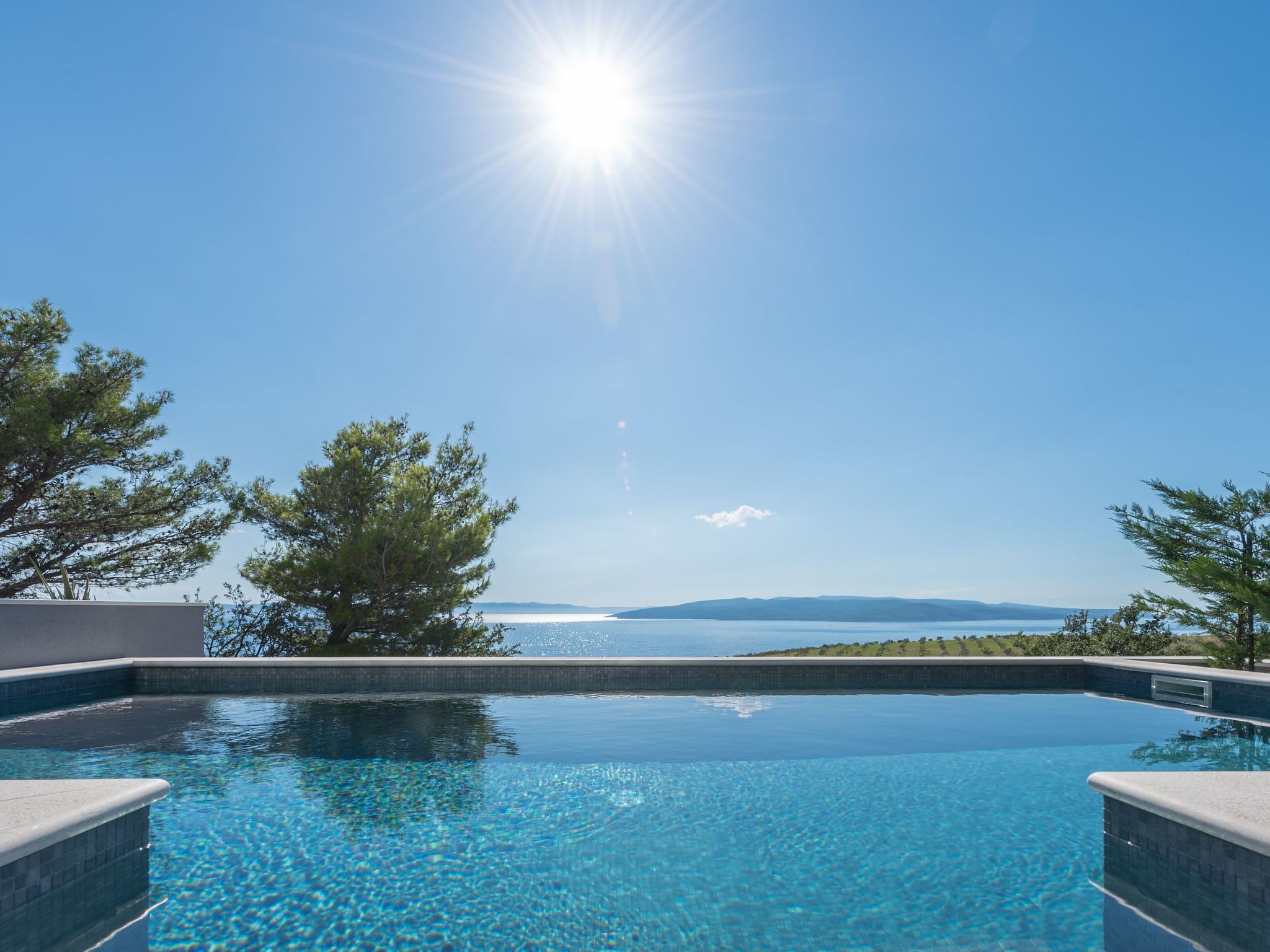 Villa Kuk mit beheiztem Pool