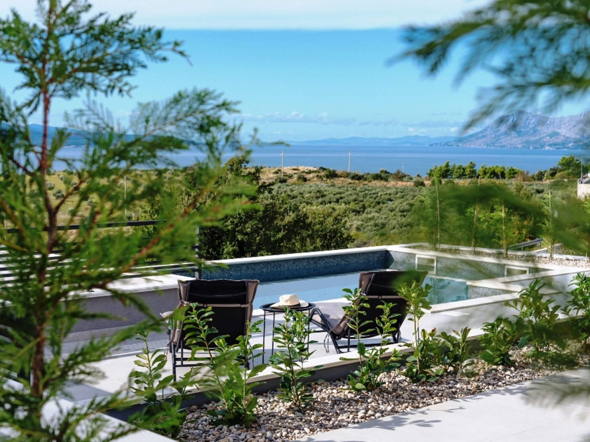 Villa Kuk mit beheiztem Pool-Dehors