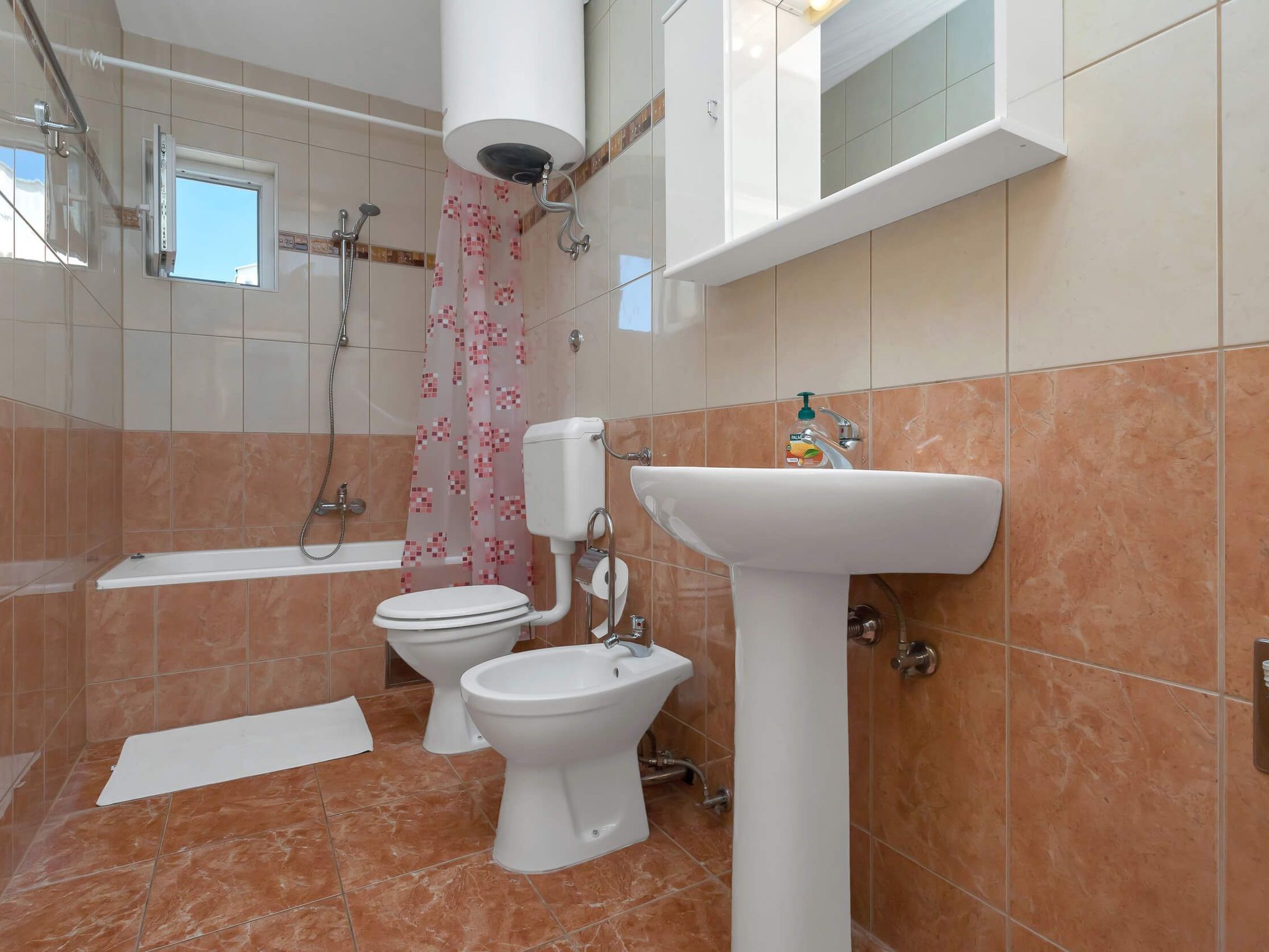 Vele Duplex-Wohnung mit Terrassen und Meerblick-Image-tags.info