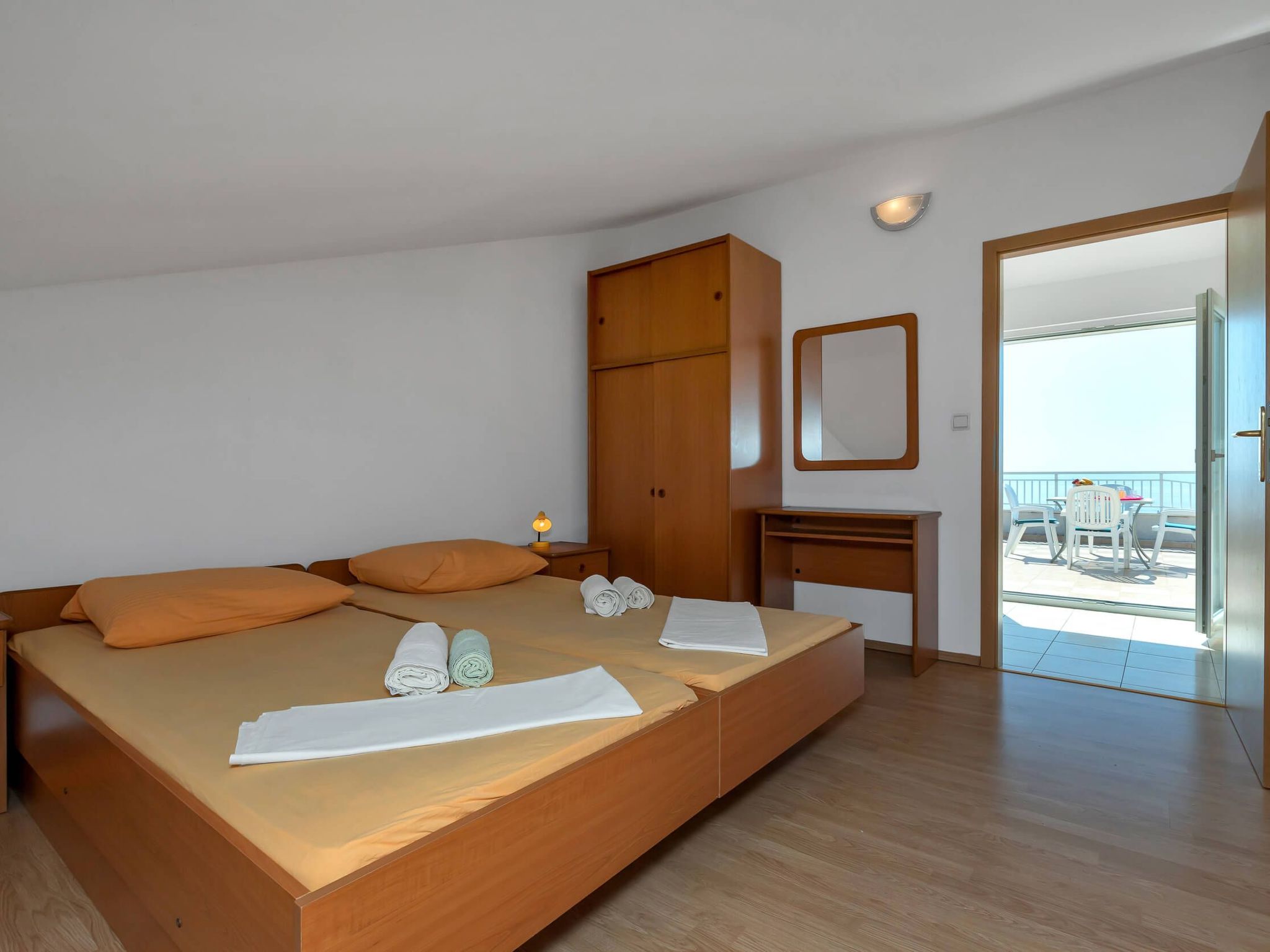 Vele Duplex-Wohnung mit Terrassen und Meerblick-Image-tags.info