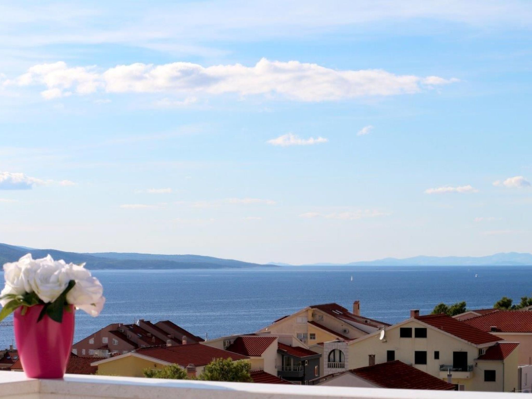 Brandneue Wohnung mit Meerblick