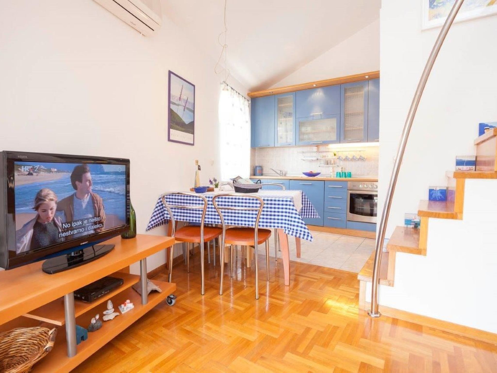 Mit Blick auf das Wasser-Binnen