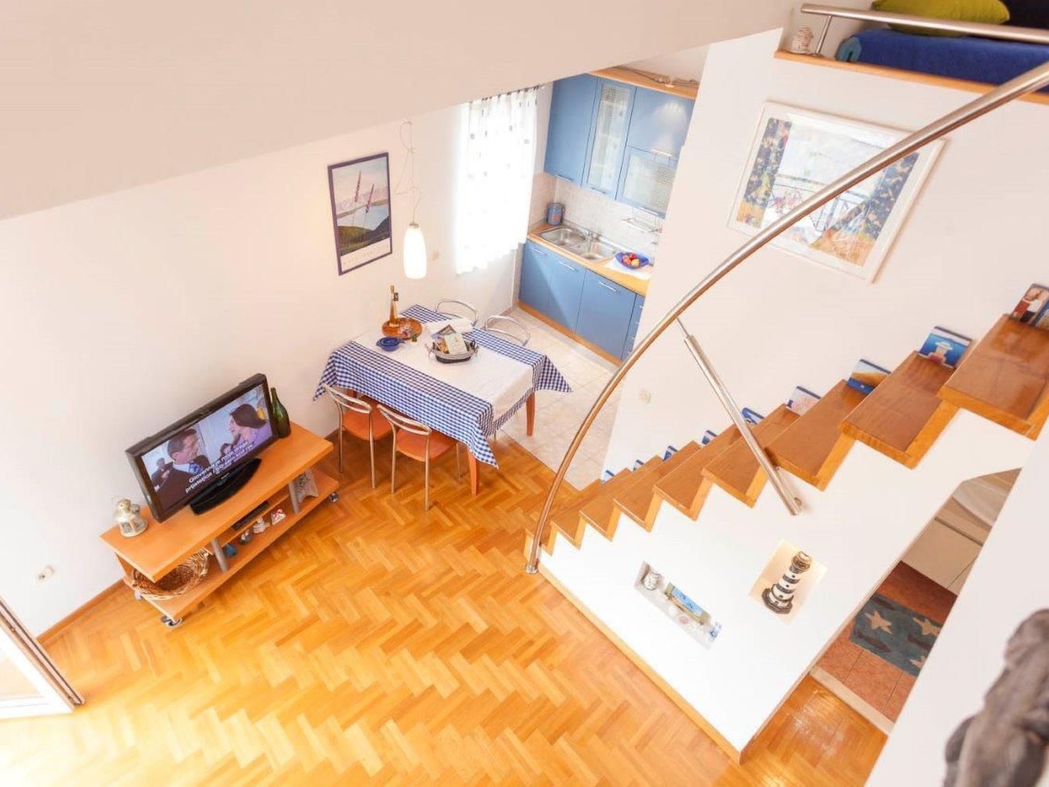 Mit Blick auf das Wasser-Binnen