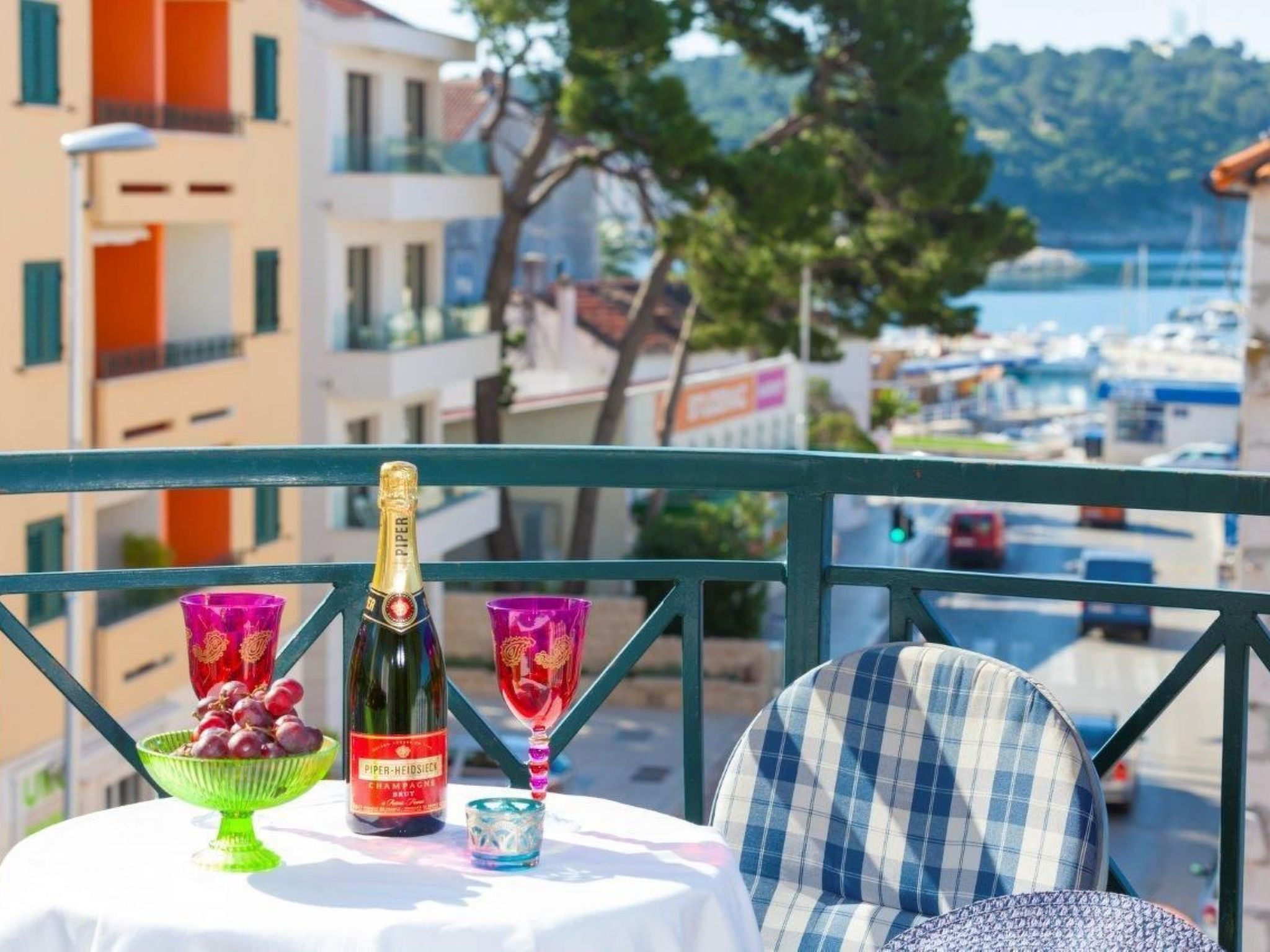 Mit Blick auf das Wasser-Buiten