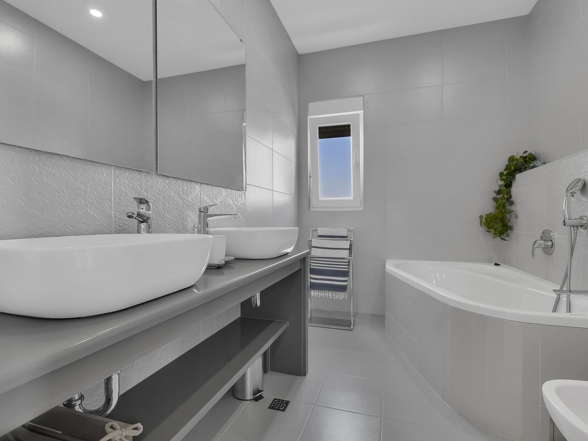 Villa inmitten der Natur in ruhiger Lage-Binnen