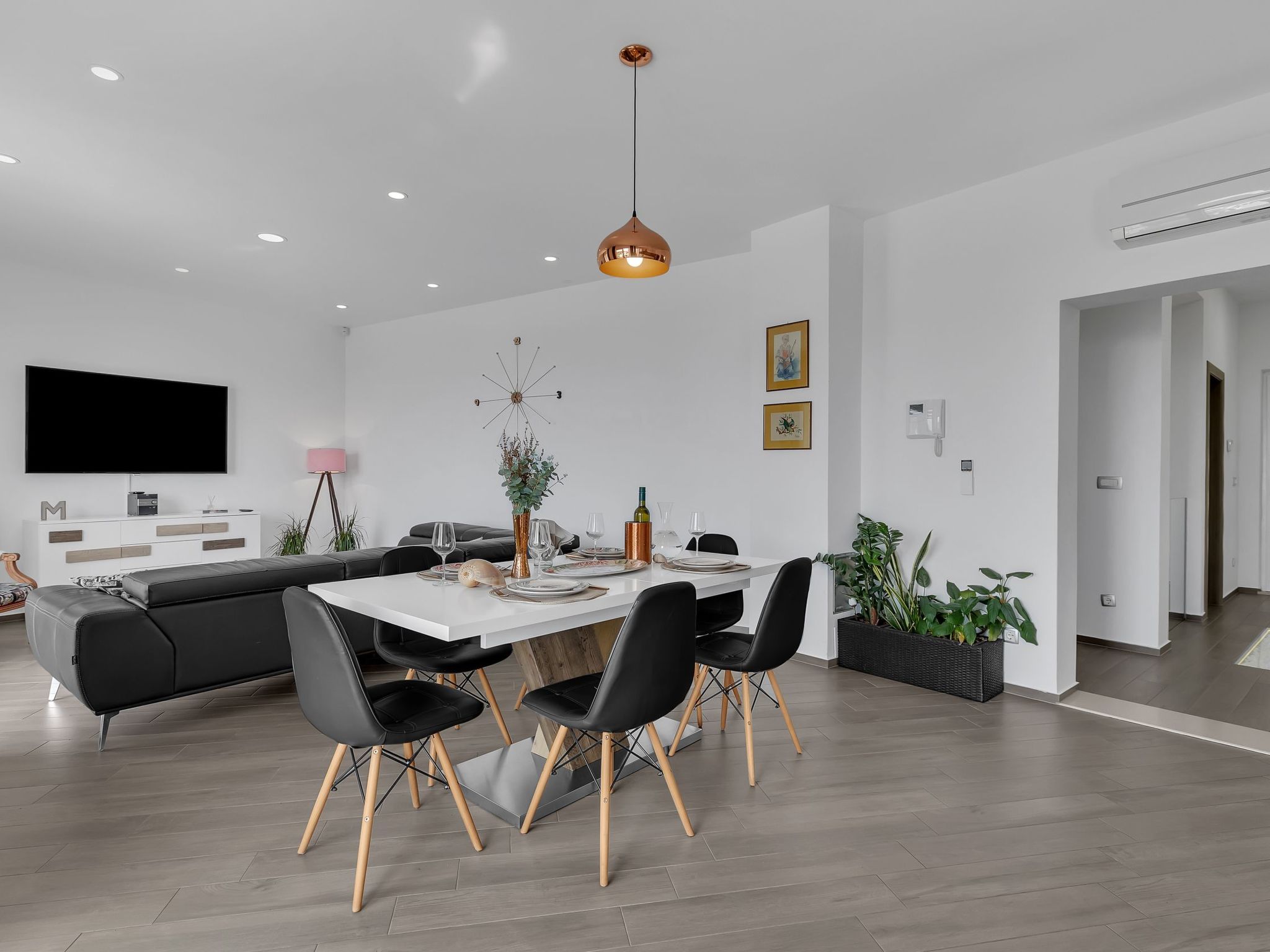 Villa inmitten der Natur in ruhiger Lage-Binnen