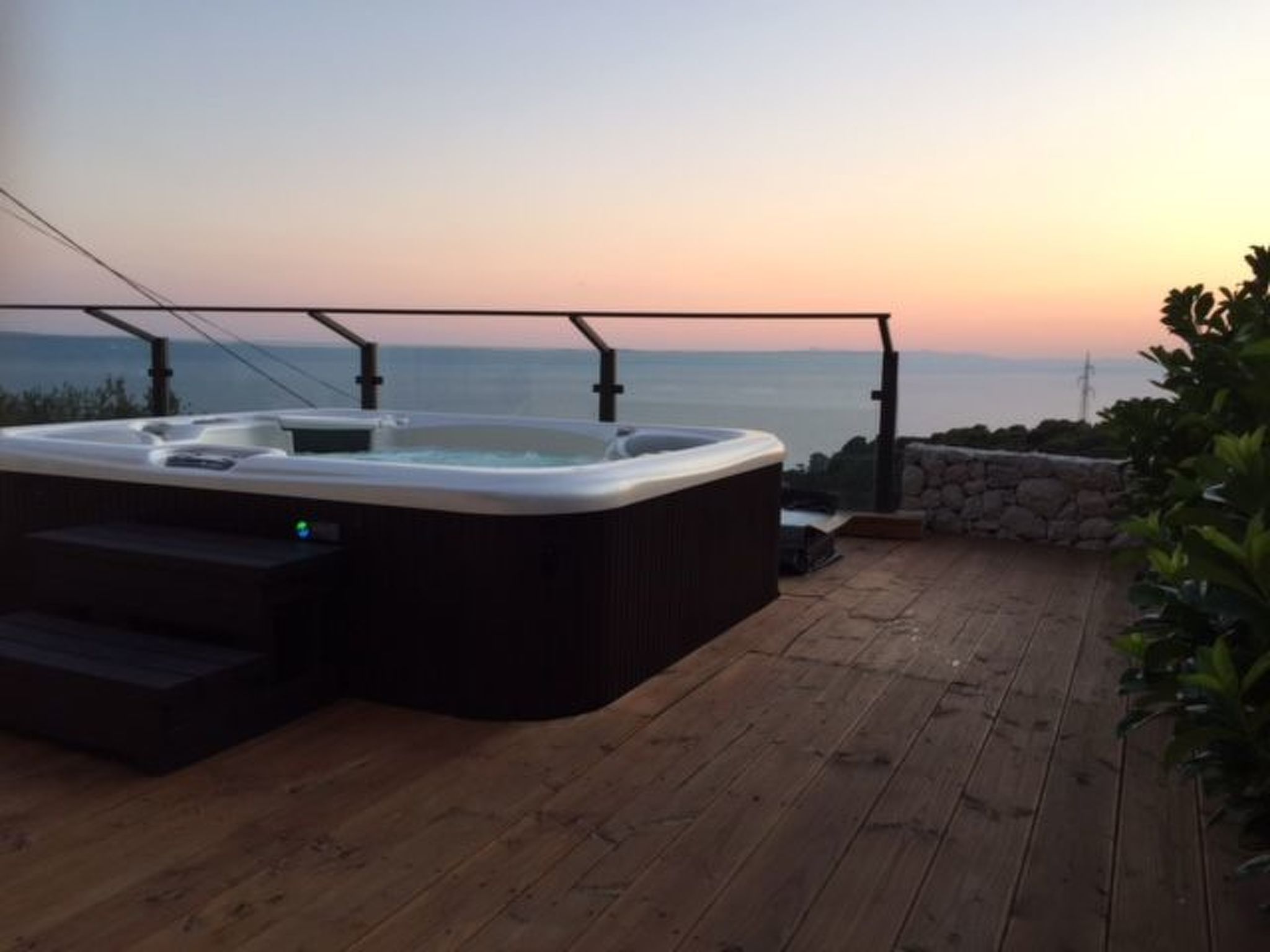 Mit Whirlpool-Draußen