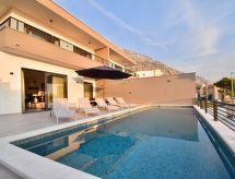 Villa Zoran: Luxe Villa aan de Golfbaan met Privé Zwembad bij Makarska - thumbnail 1