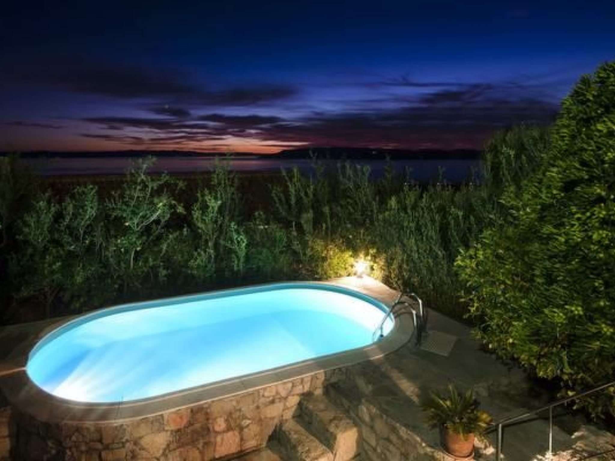 Schönes Haus in Makarska mit privatem Parkplatz-Draußen