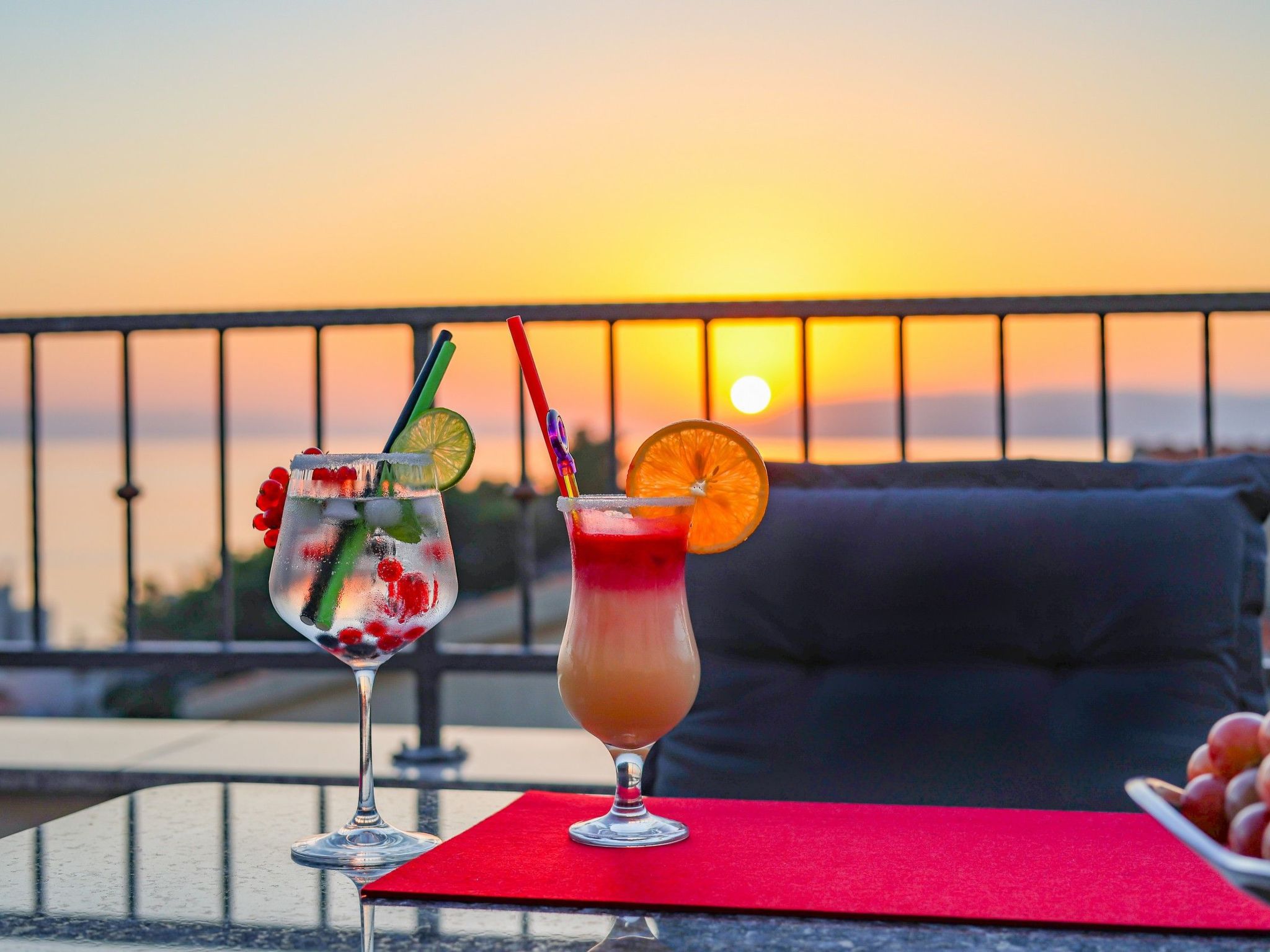 Penthousewohnung mit Whirlpool und Meerblick-Buiten