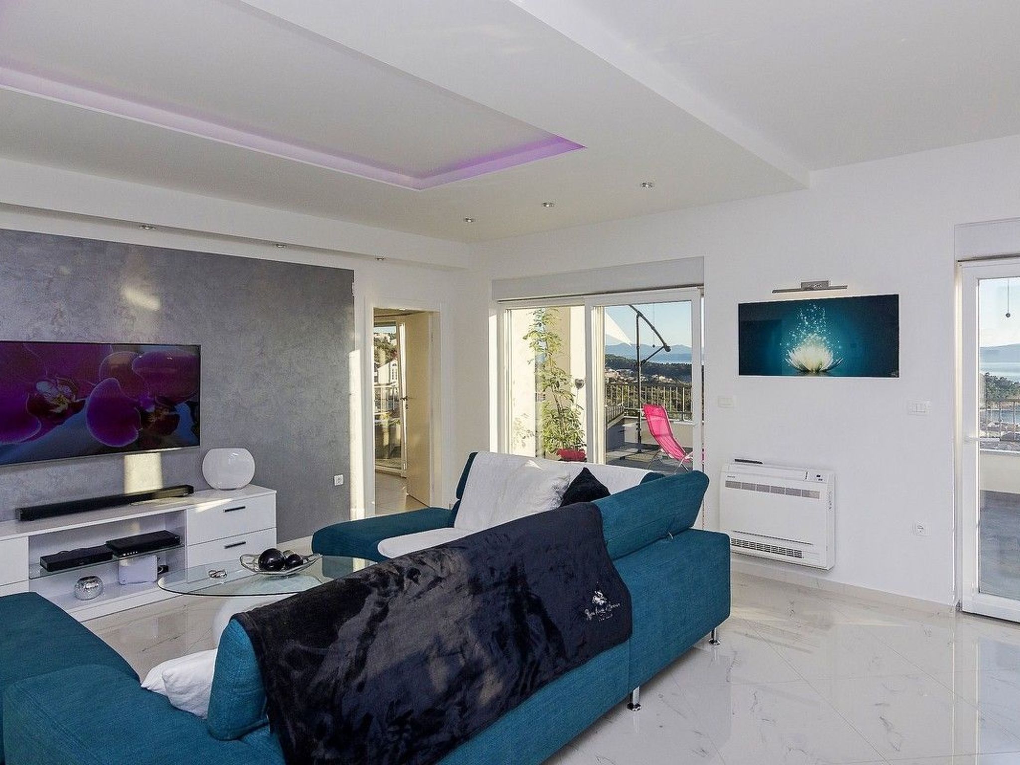 Penthousewohnung mit Whirlpool und Meerblick-Binnen