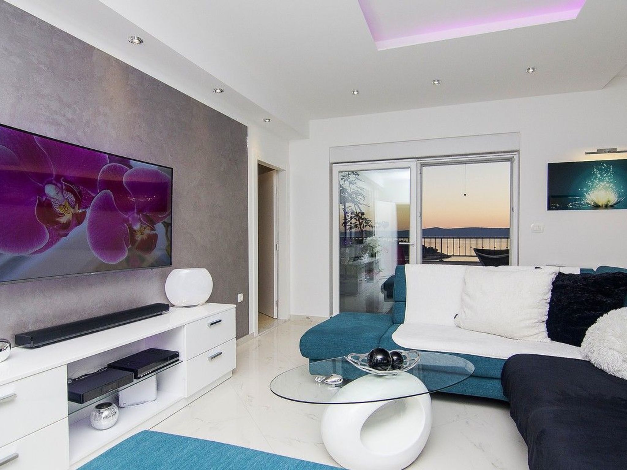 Penthousewohnung mit Whirlpool und Meerblick-Binnen