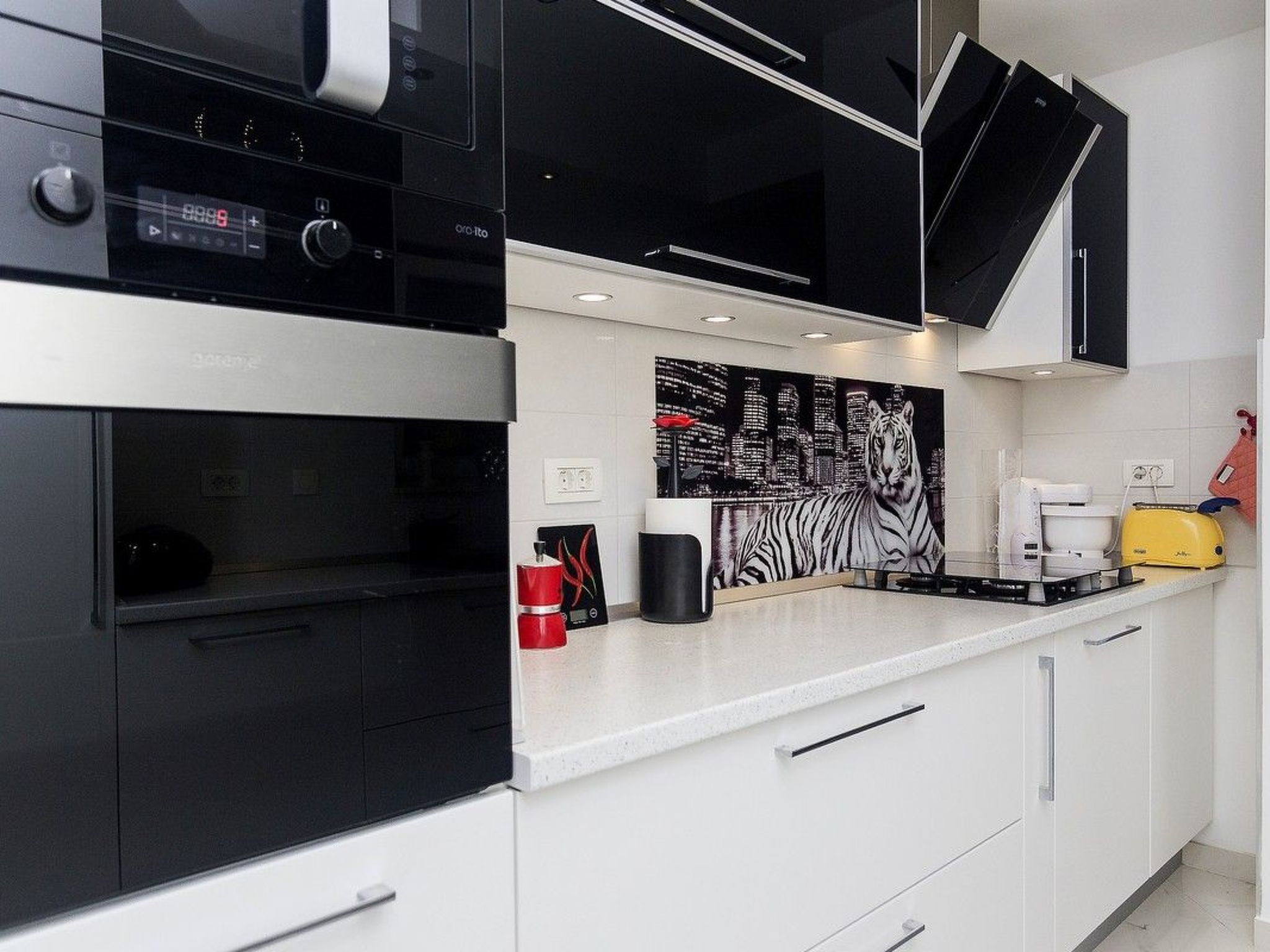 Penthousewohnung mit Whirlpool und Meerblick-Binnen