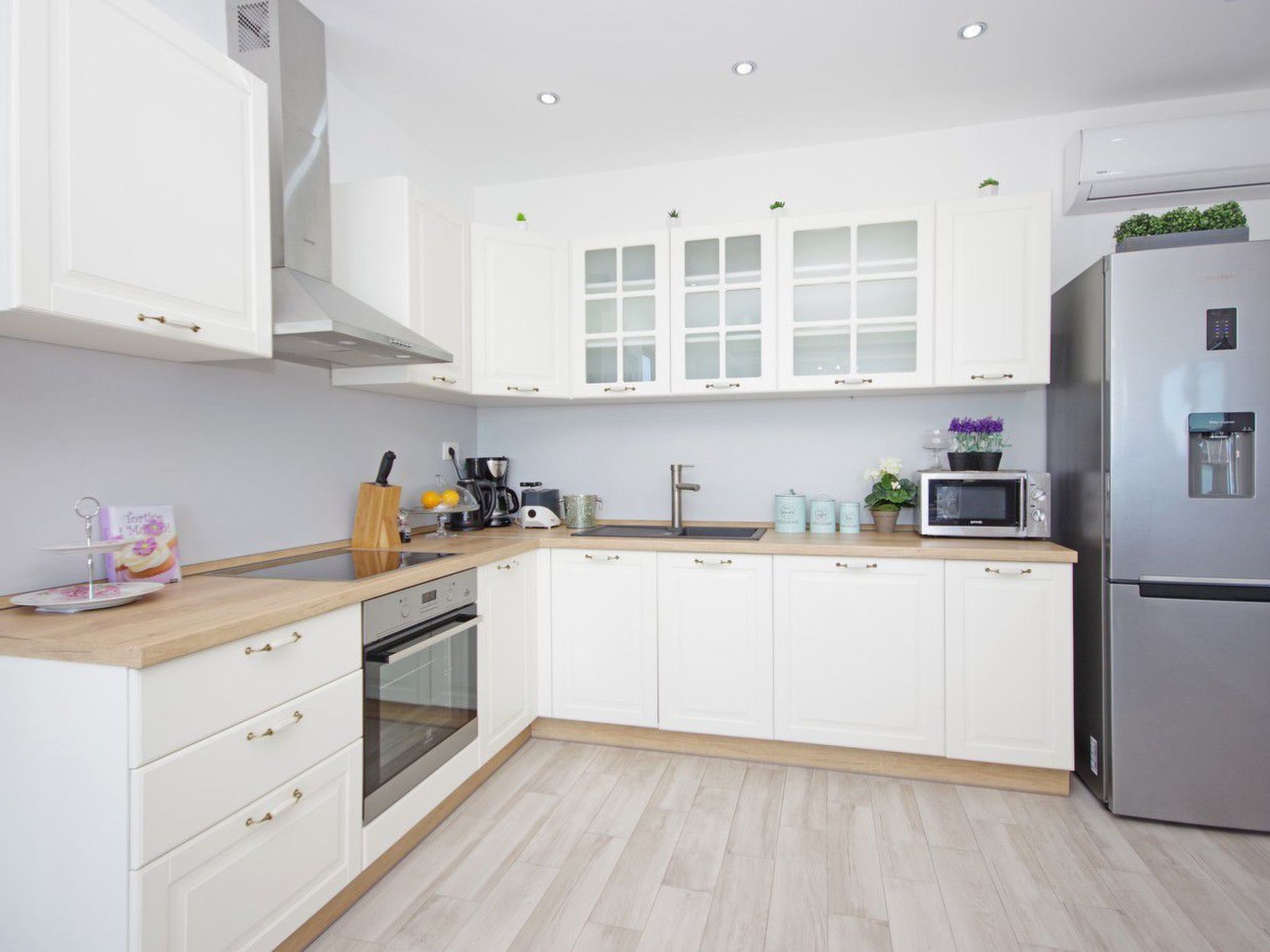 In Makarska mit Schöner Terrasse-Image-tags.info