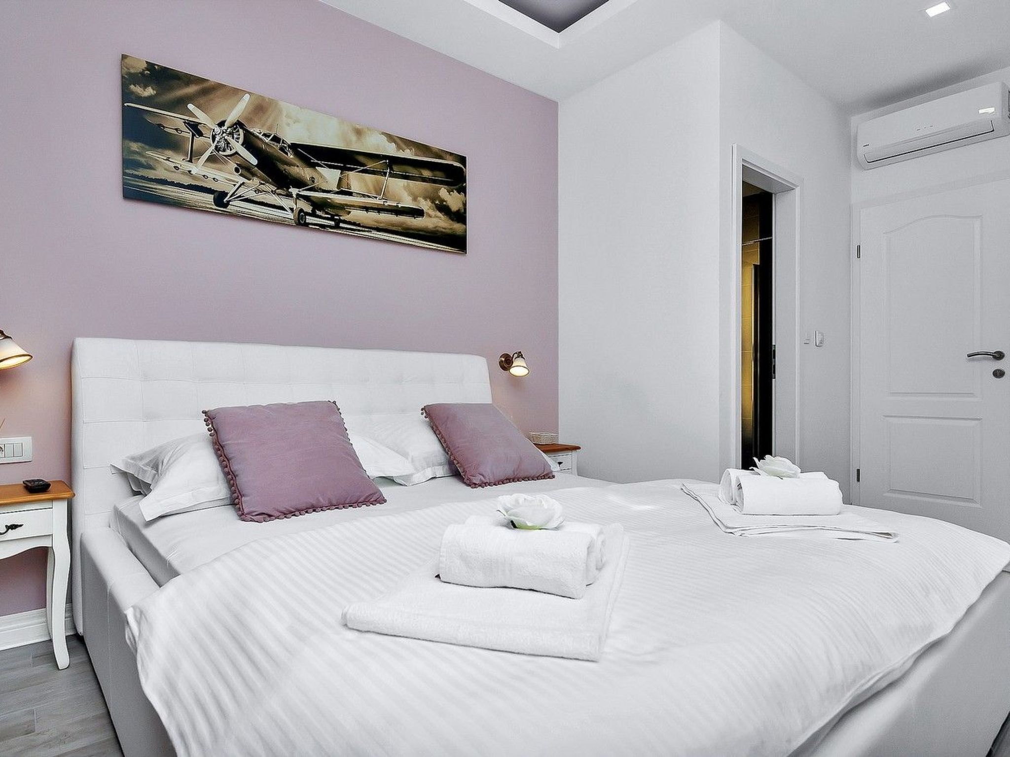 In Makarska mit Schöner Terrasse-Inside