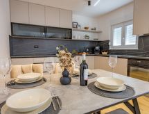 Stijlvol appartement Lavanda nabij zee in Makarska, 4 personen - thumbnail 1