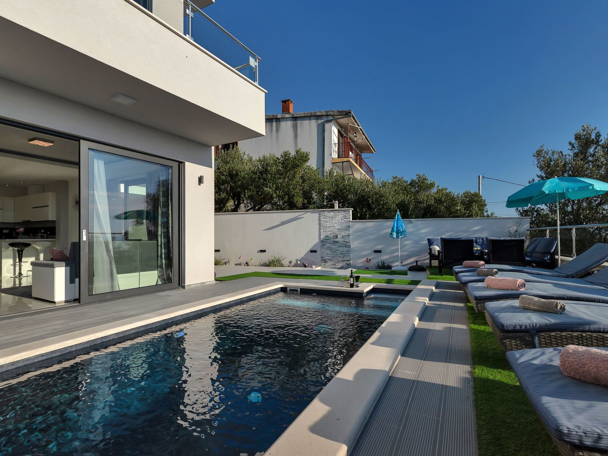 In Makarska mit Privatem Pool