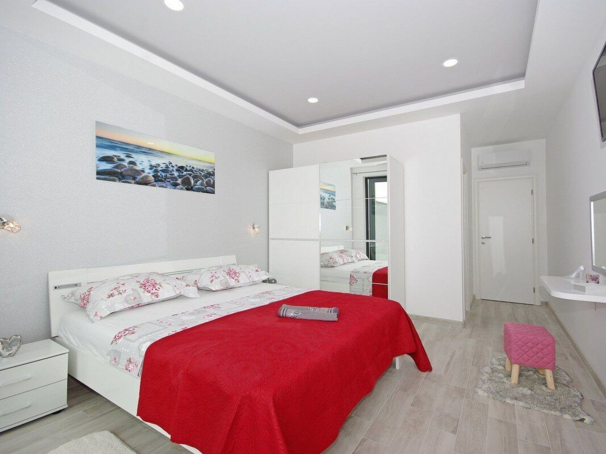 In Makarska mit Privatem Pool-Inside