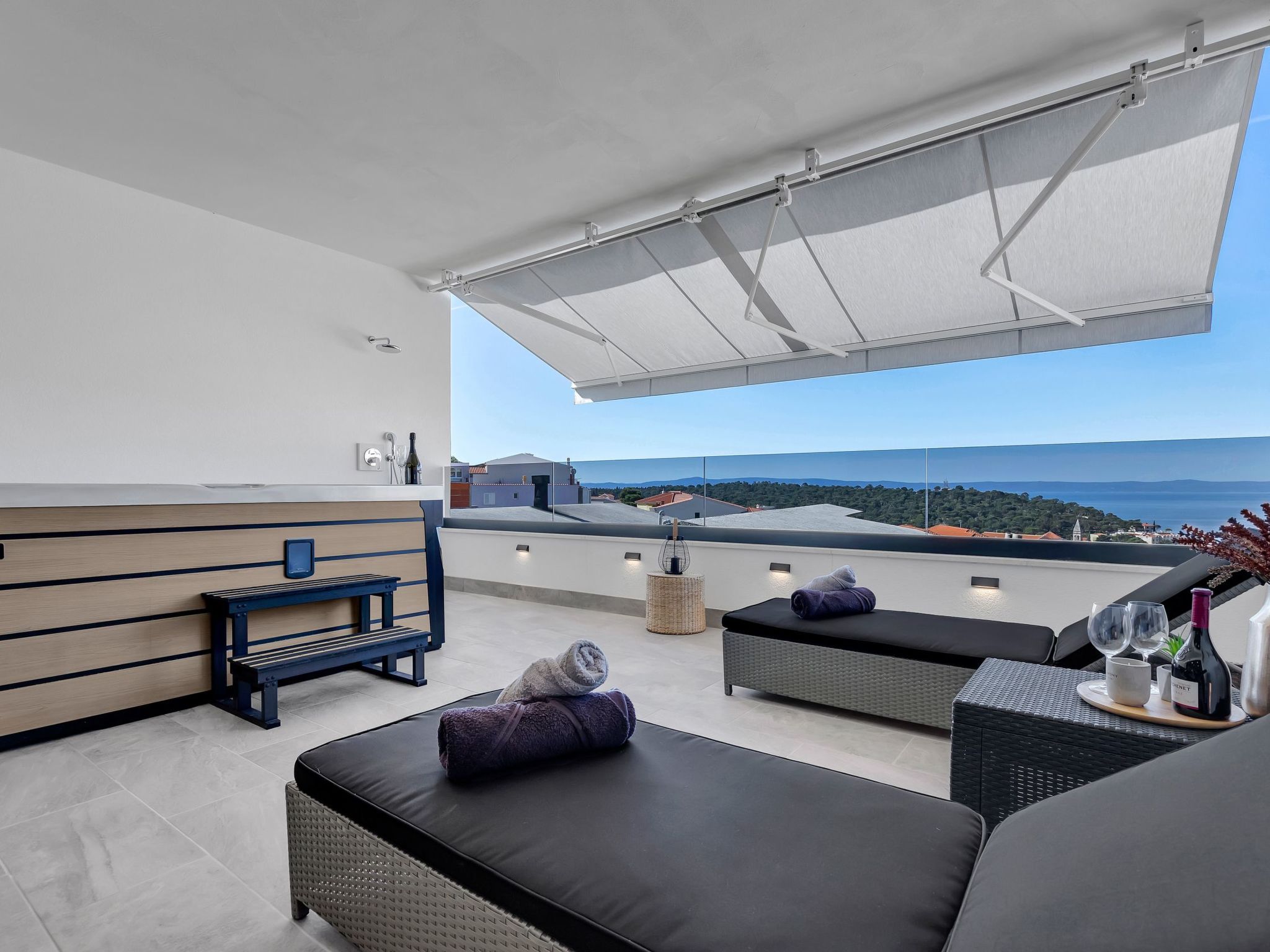 Apartment "Black Pearl"with jacuzzi-Image-tags.info