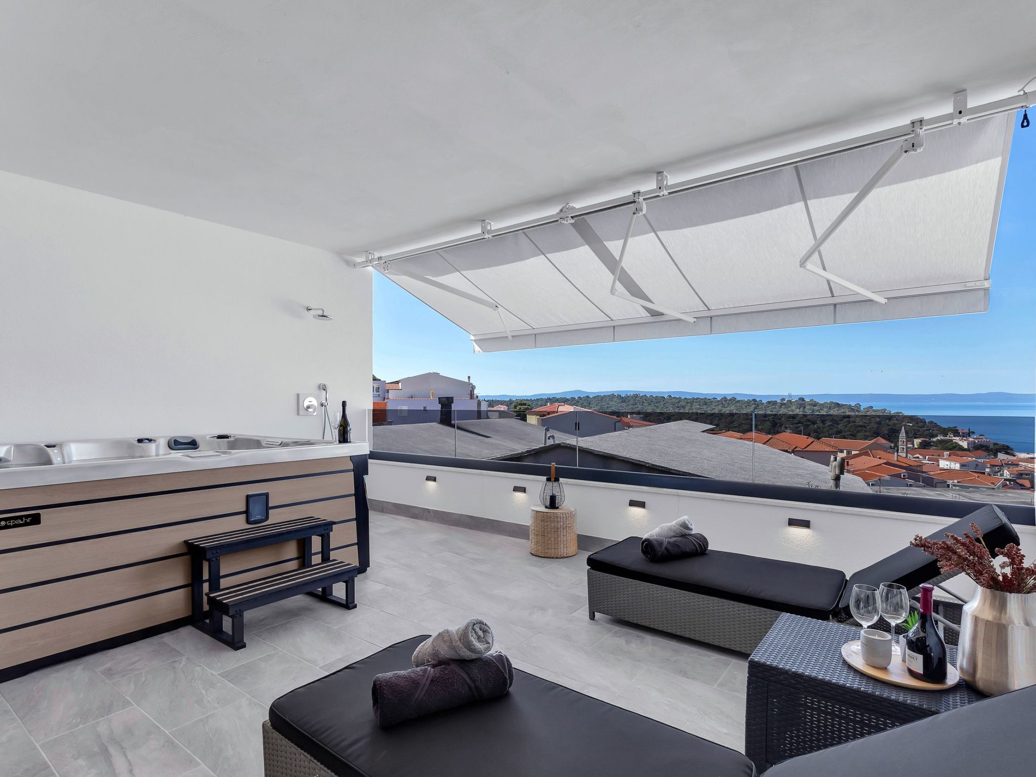 Apartment "Black Pearl"with jacuzzi-Image-tags.info