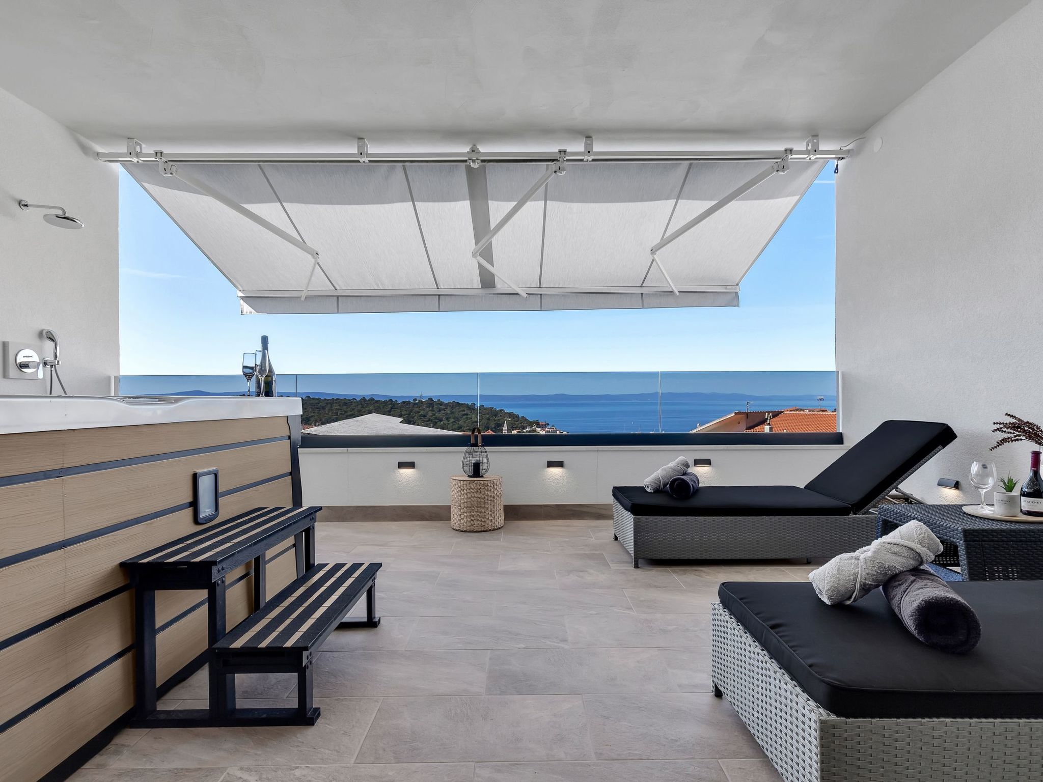 Apartment "Black Pearl"with jacuzzi-Image-tags.info