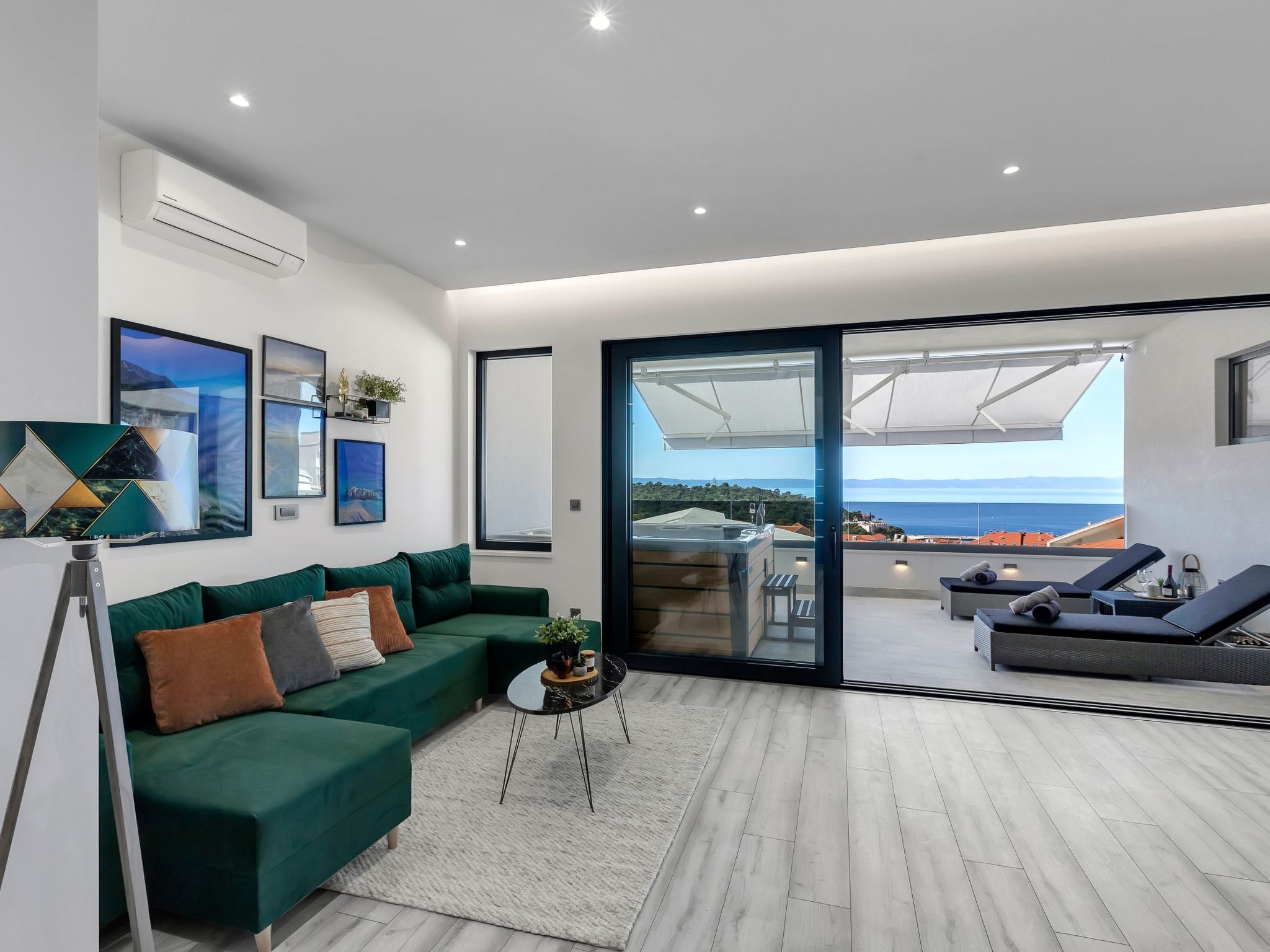 Apartment "Black Pearl"with jacuzzi-Image-tags.info