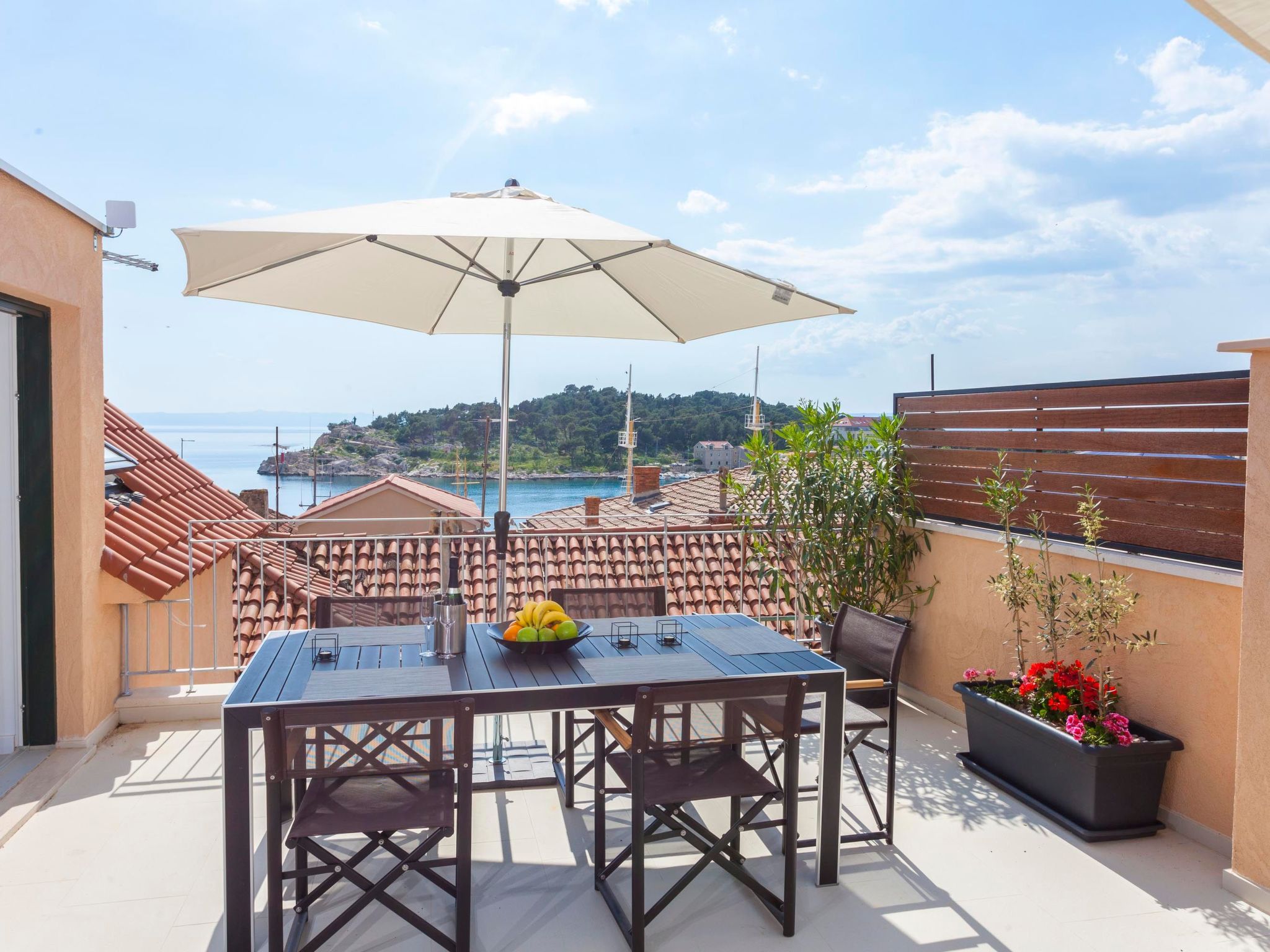 Für 6 Personen ca. 98 m&sup2; in Makarska, Dalmatien (Gespanschaft Split-Dalmat