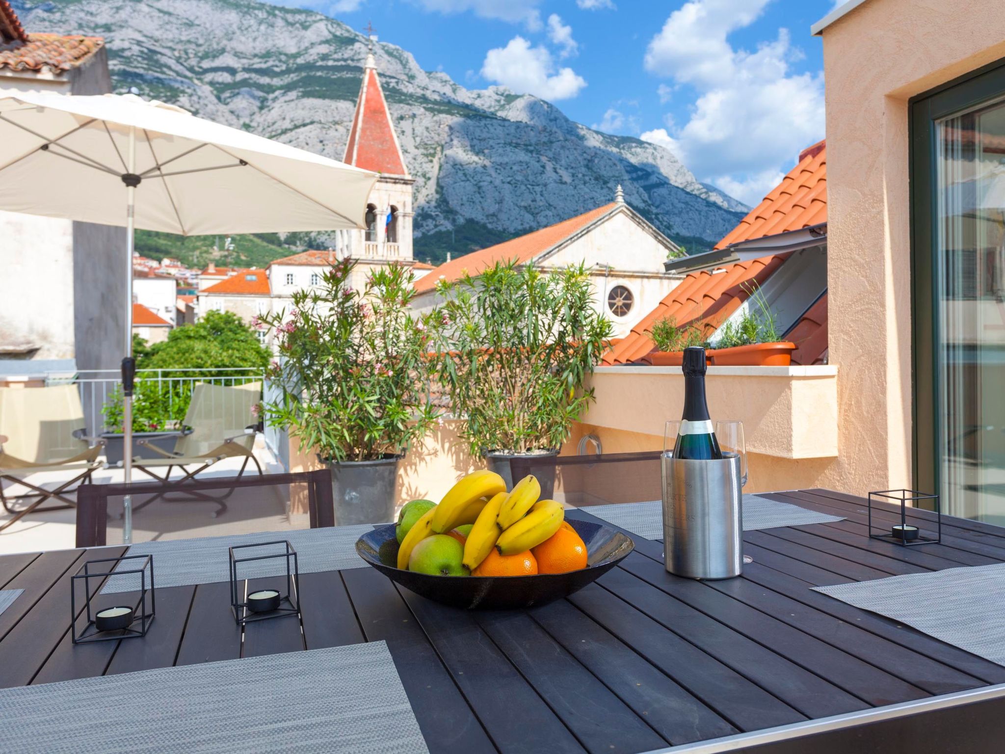 Für 6 Personen ca. 98 m&sup2; in Makarska, Dalmatien (Gespanschaft Split-Dalmat-Image-tags.info