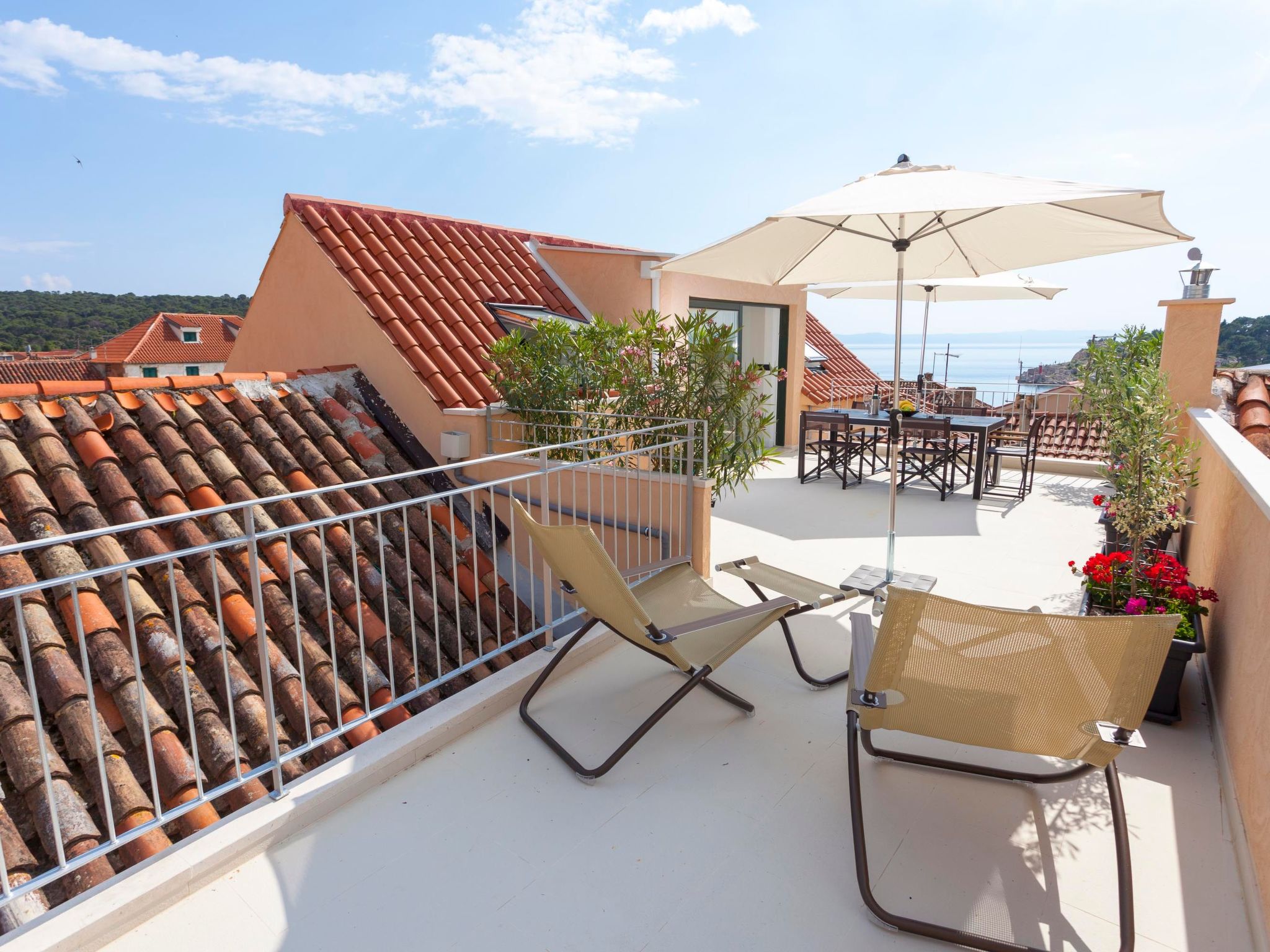 Für 6 Personen ca. 98 m&sup2; in Makarska, Dalmatien (Gespanschaft Split-Dalmat-Image-tags.info