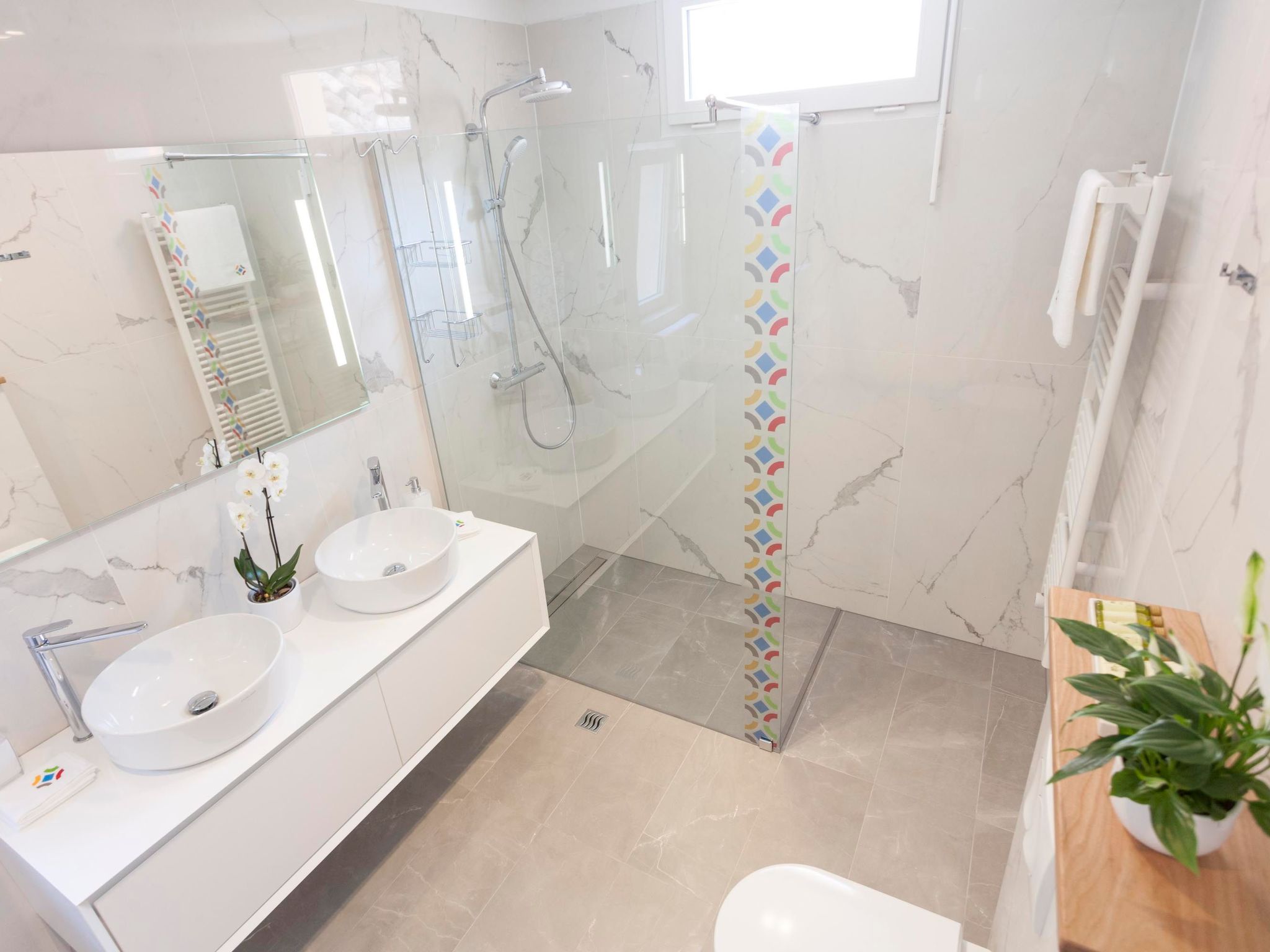 Für 6 Personen ca. 98 m&sup2; in Makarska, Dalmatien (Gespanschaft Split-Dalmat-Dedans