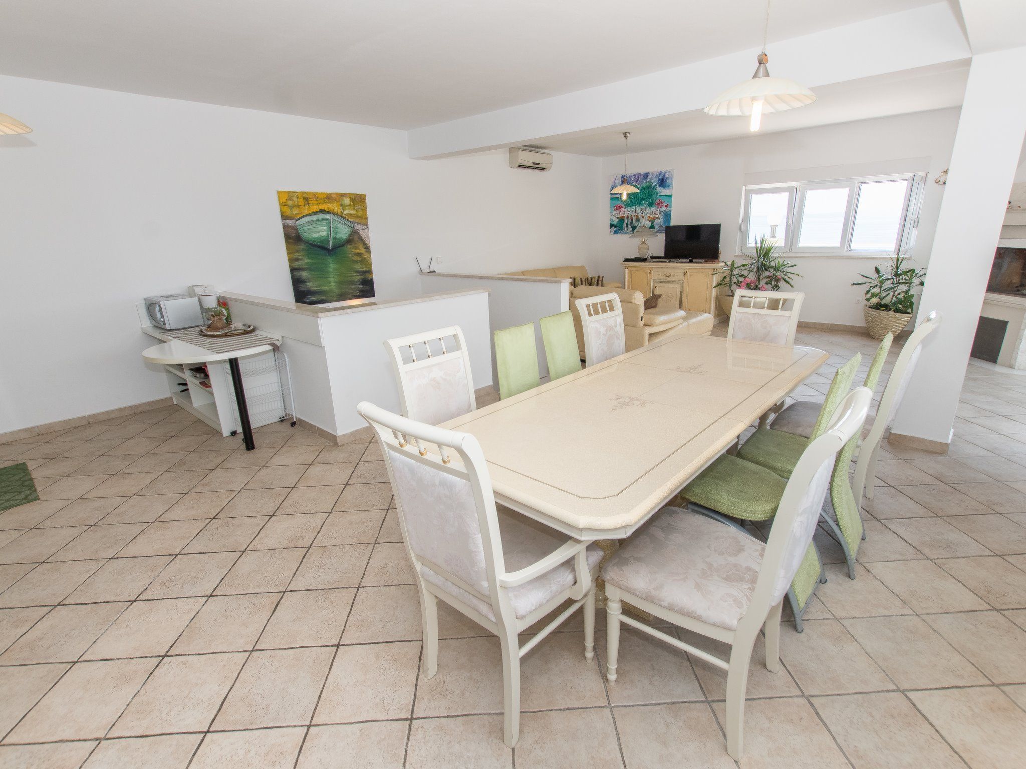 Ozzi mit privatem Pool-Image-tags.info