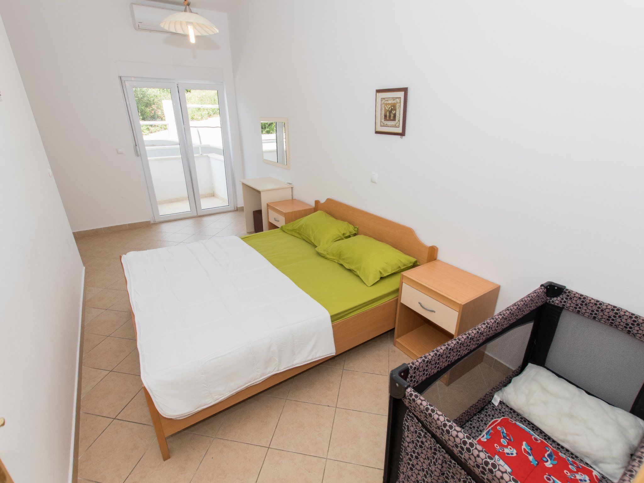 Ozzi mit privatem Pool-Image-tags.info