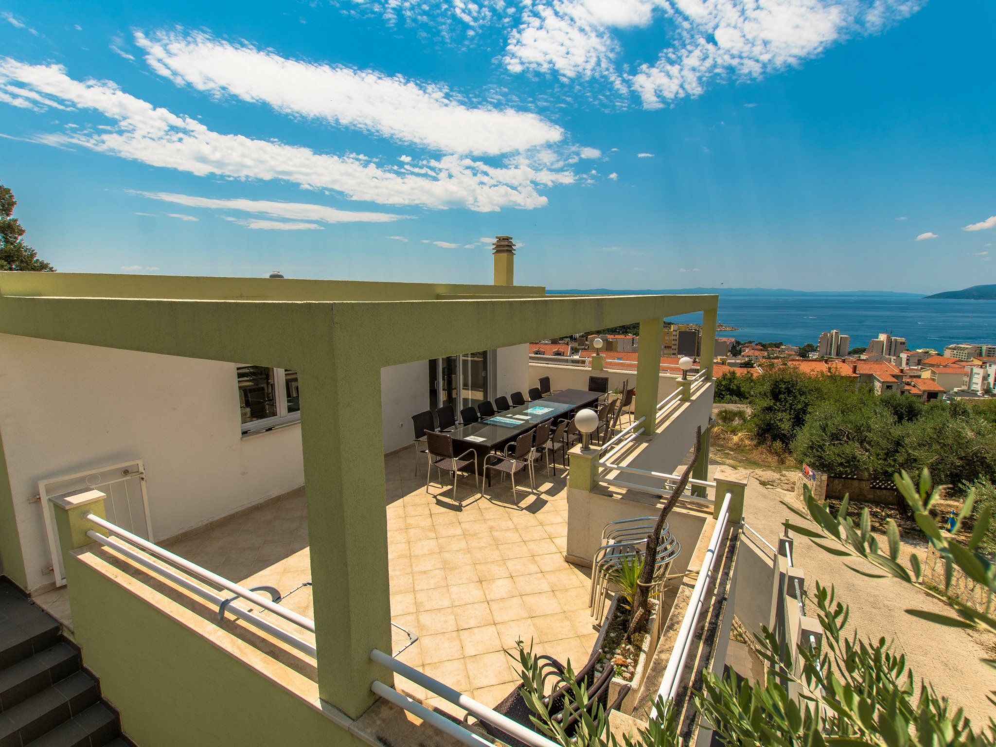 Ozzi mit privatem Pool-Outside