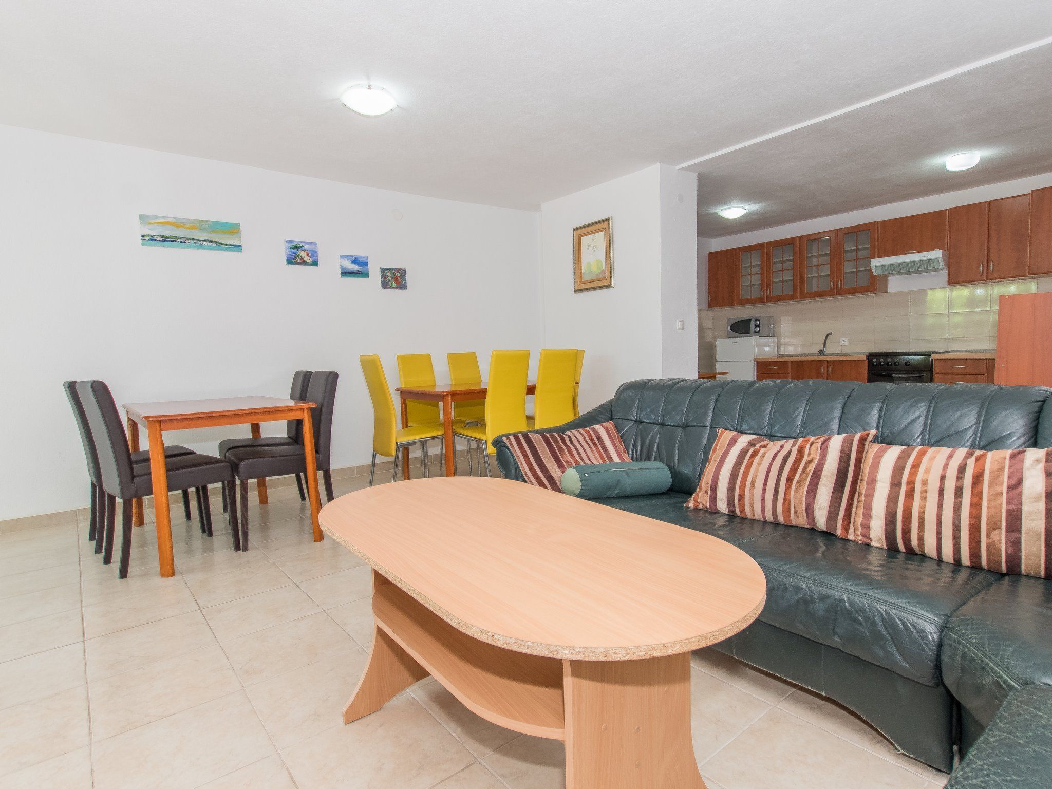 Ozzi mit privatem Pool