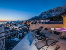⛱ Penthouse Skytub ★ Whirlwanne ★ Kostenloses Parken