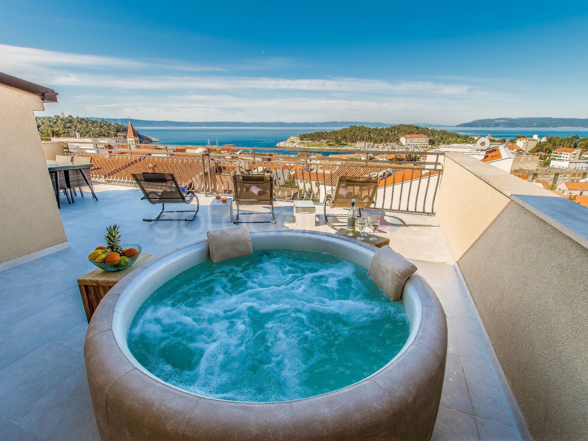 Penthouse Skytub - Buiten