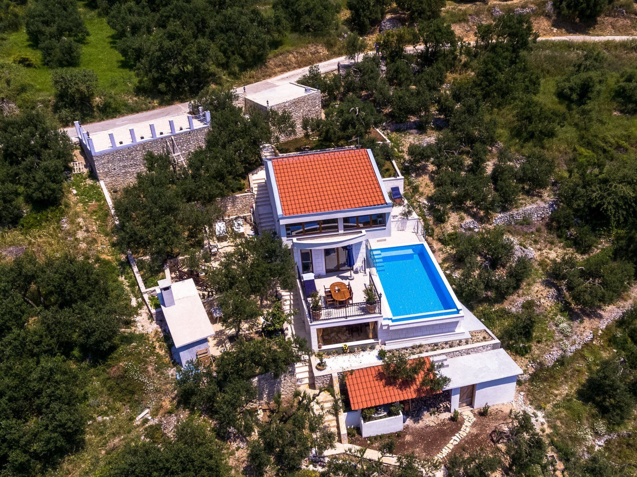 Villa Olive-Image-tags.info