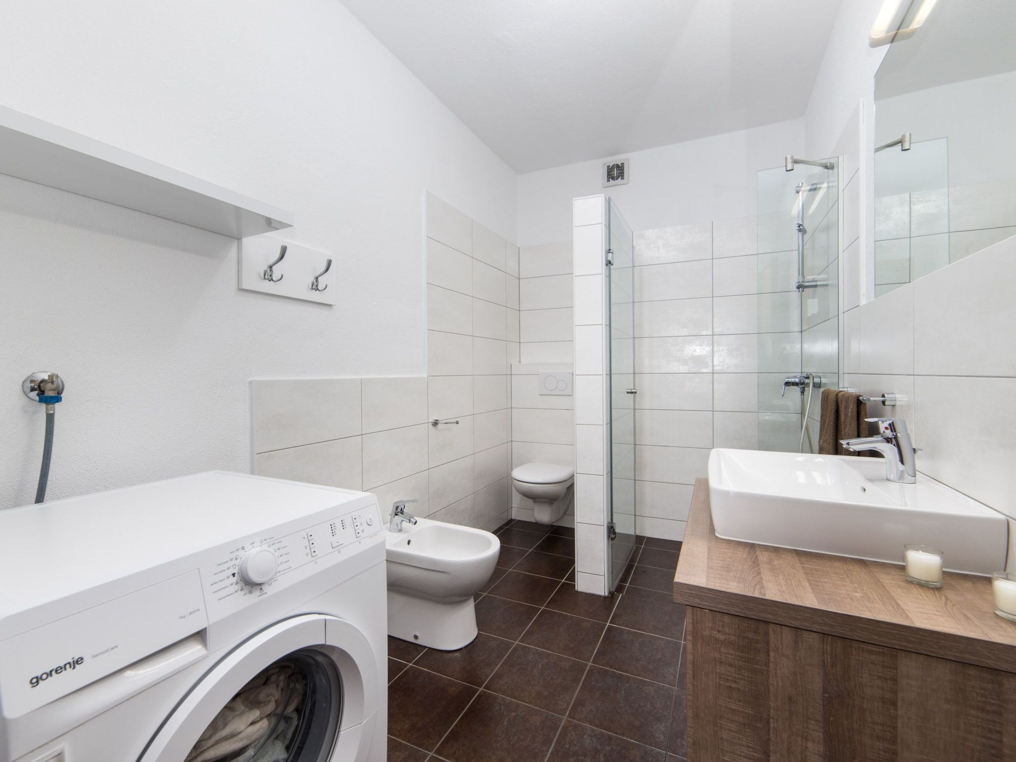 ★Terrasse ★FreieParkplätze ★Nähe Zentrum Dolore- A1-Dedans