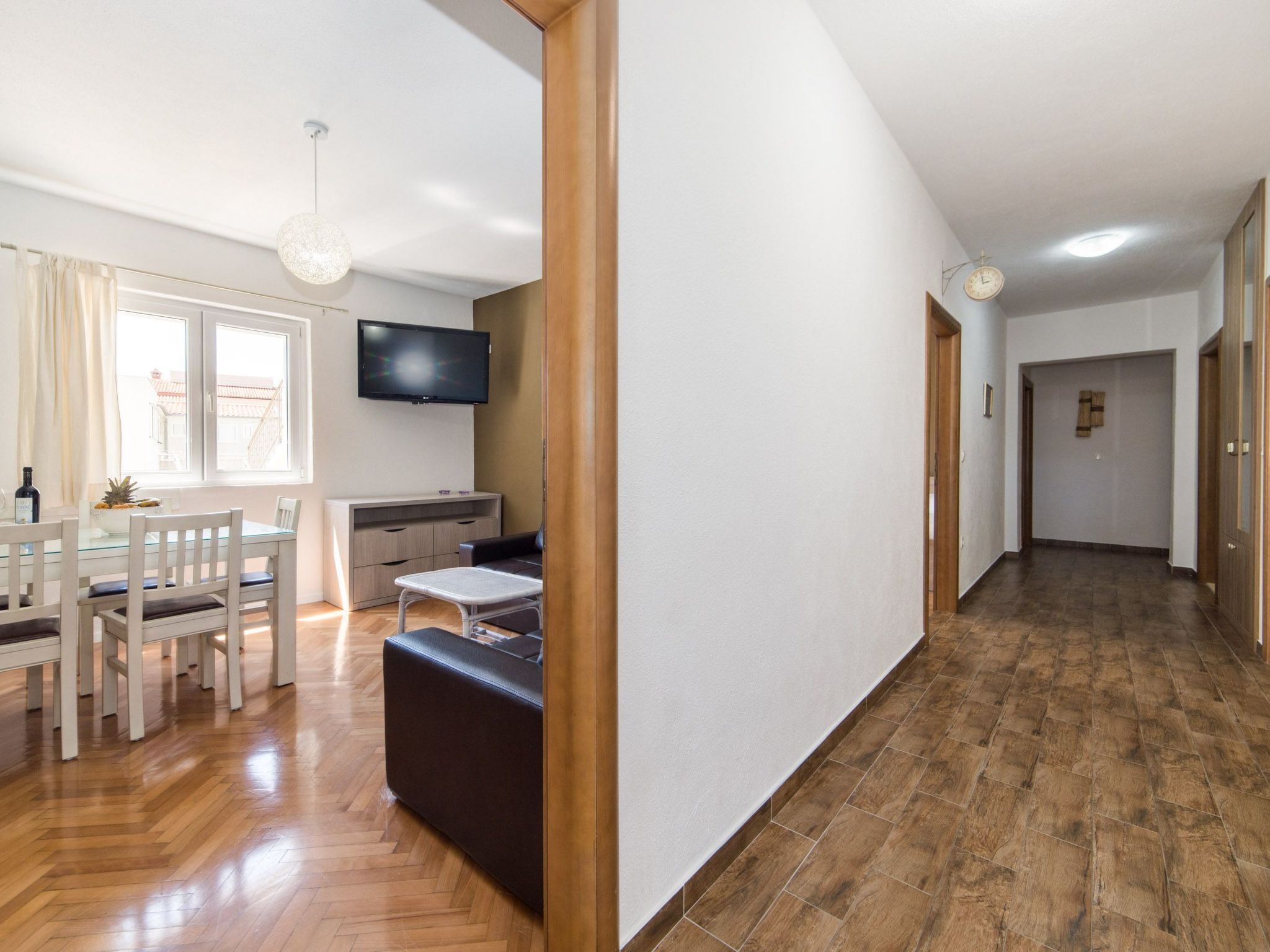 ★Terrasse ★FreieParkplätze ★Nähe Zentrum Dolore- A1-Dedans