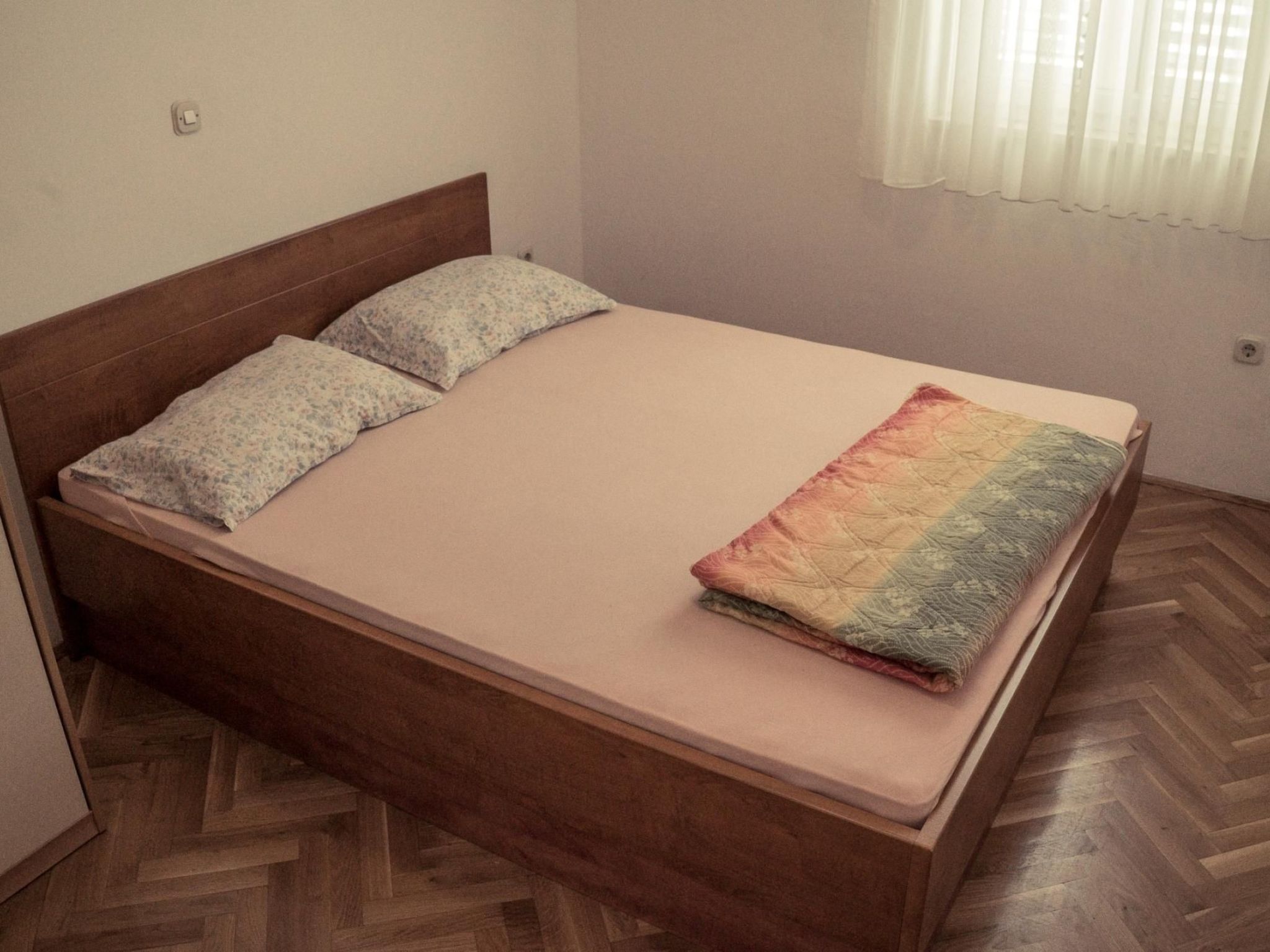 Große Wohnung in Donja Luka mit Eigenem Balkon und Meerblick-Dedans