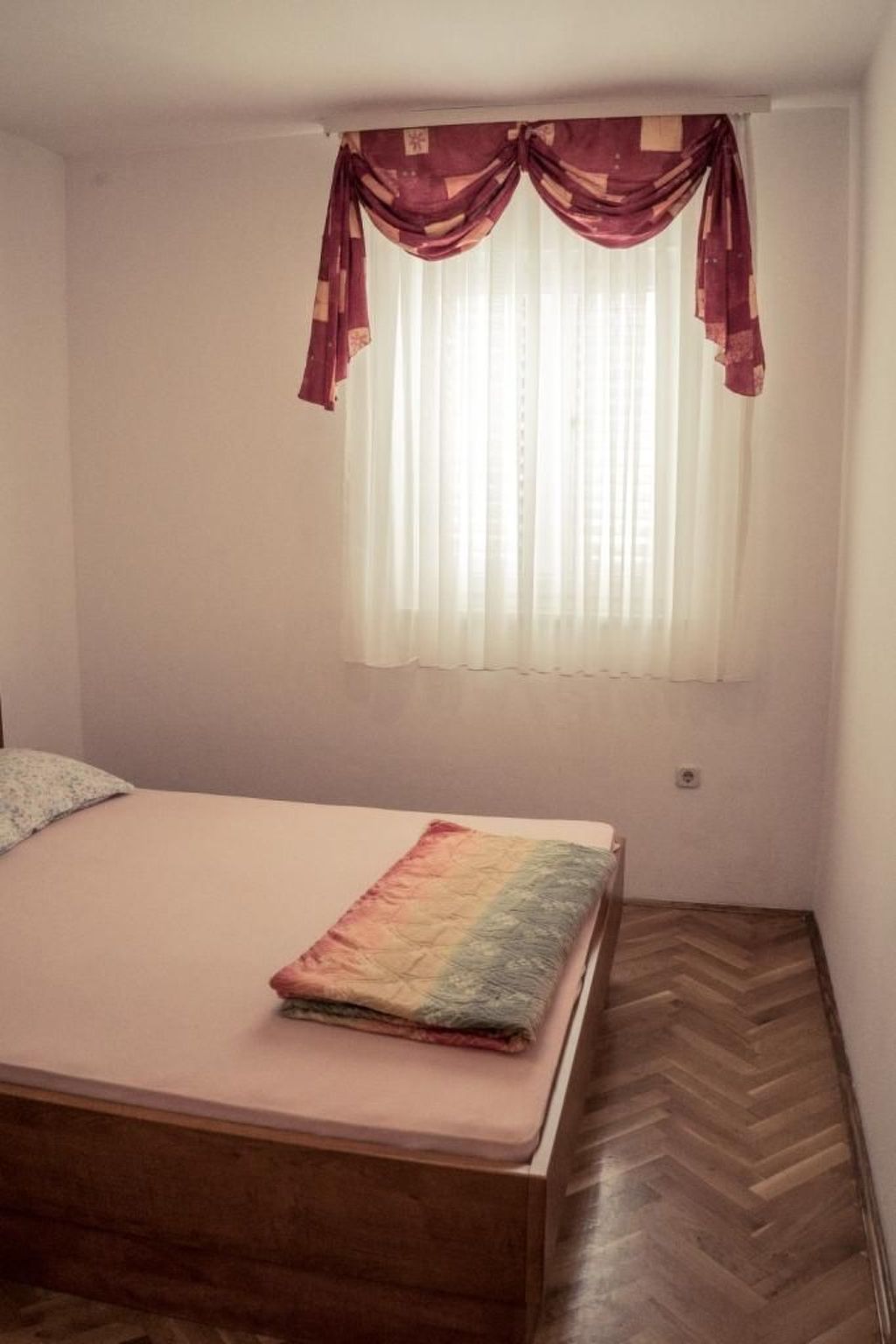 Große Wohnung in Donja Luka mit Eigenem Balkon und Meerblick-Dedans