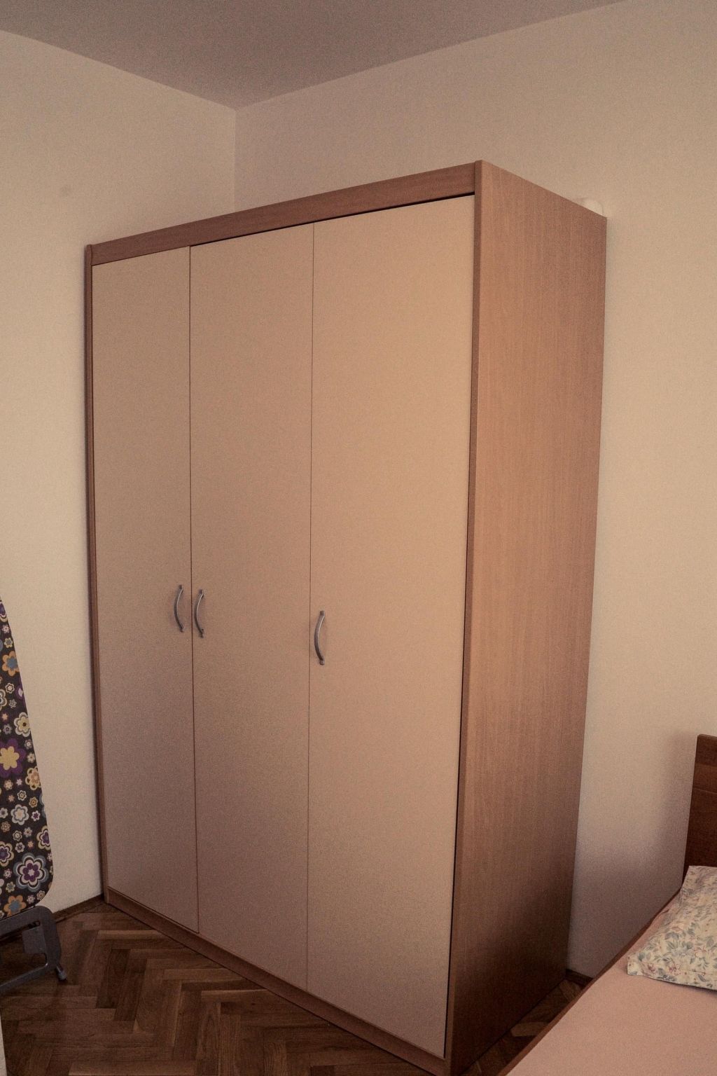 Große Wohnung in Donja Luka mit Eigenem Balkon und Meerblick-Image-tags.info