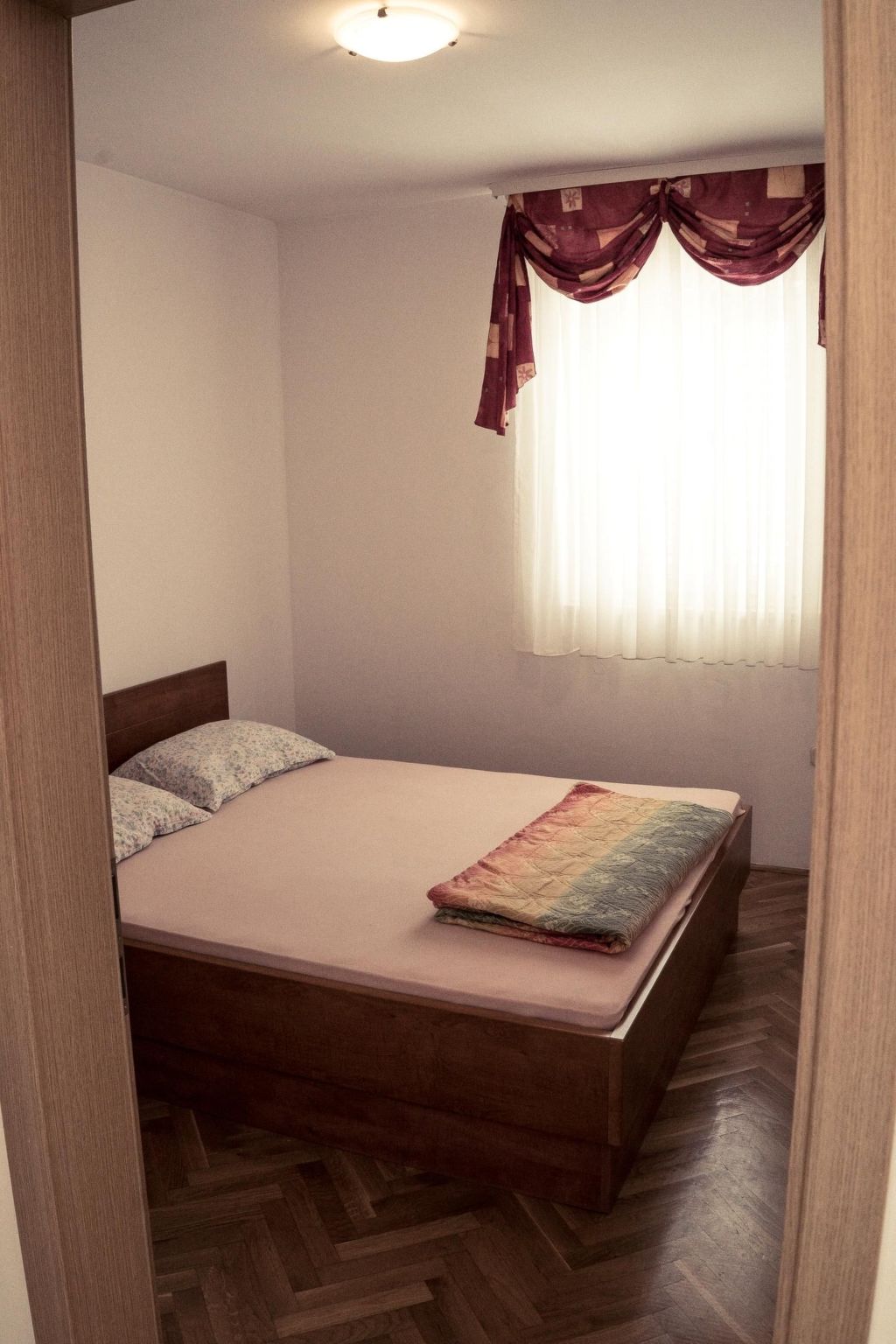 Große Wohnung in Donja Luka mit Eigenem Balkon und Meerblick-Dedans