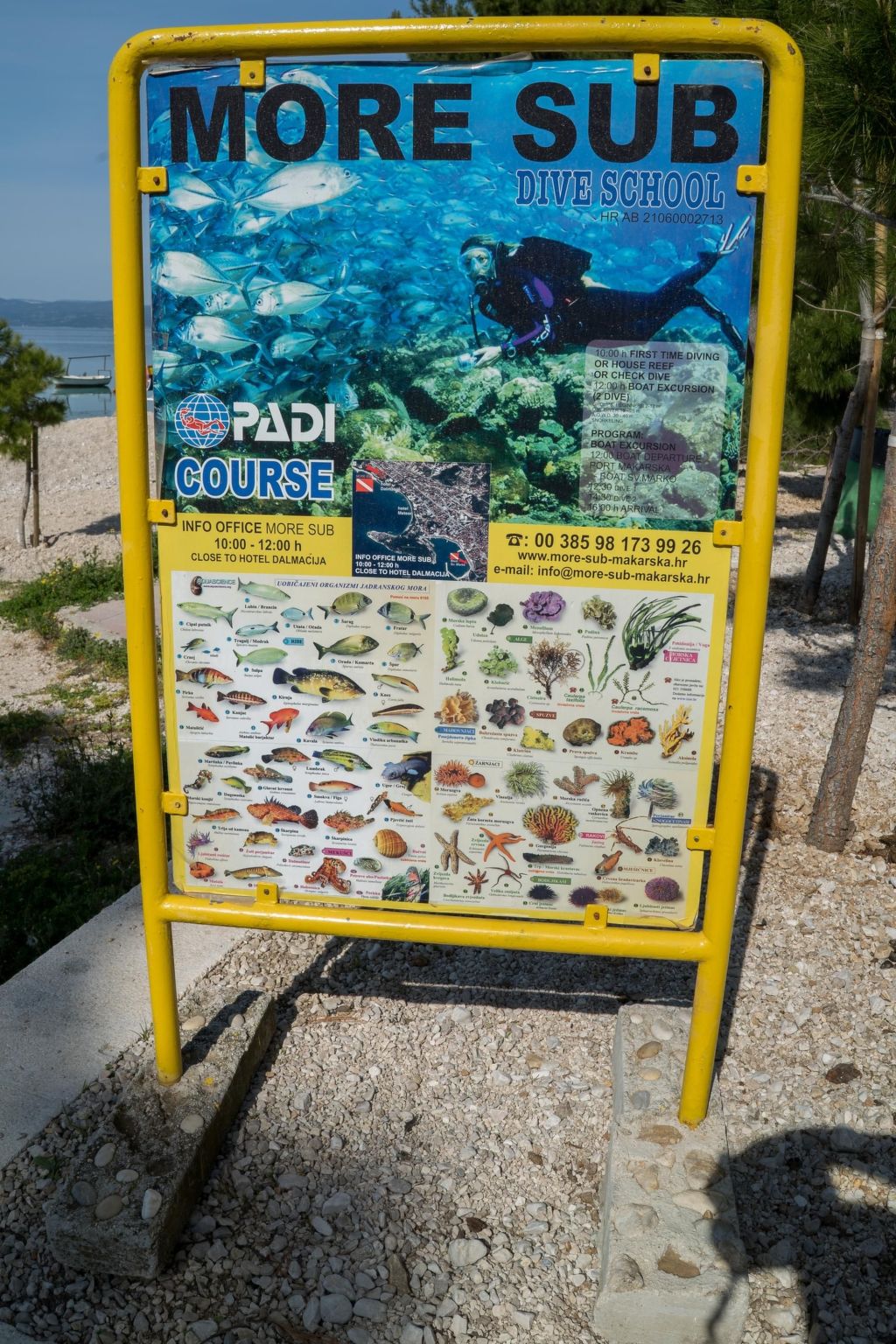 Große Wohnung in Donja Luka mit Eigenem Balkon und Meerblick-Dedans