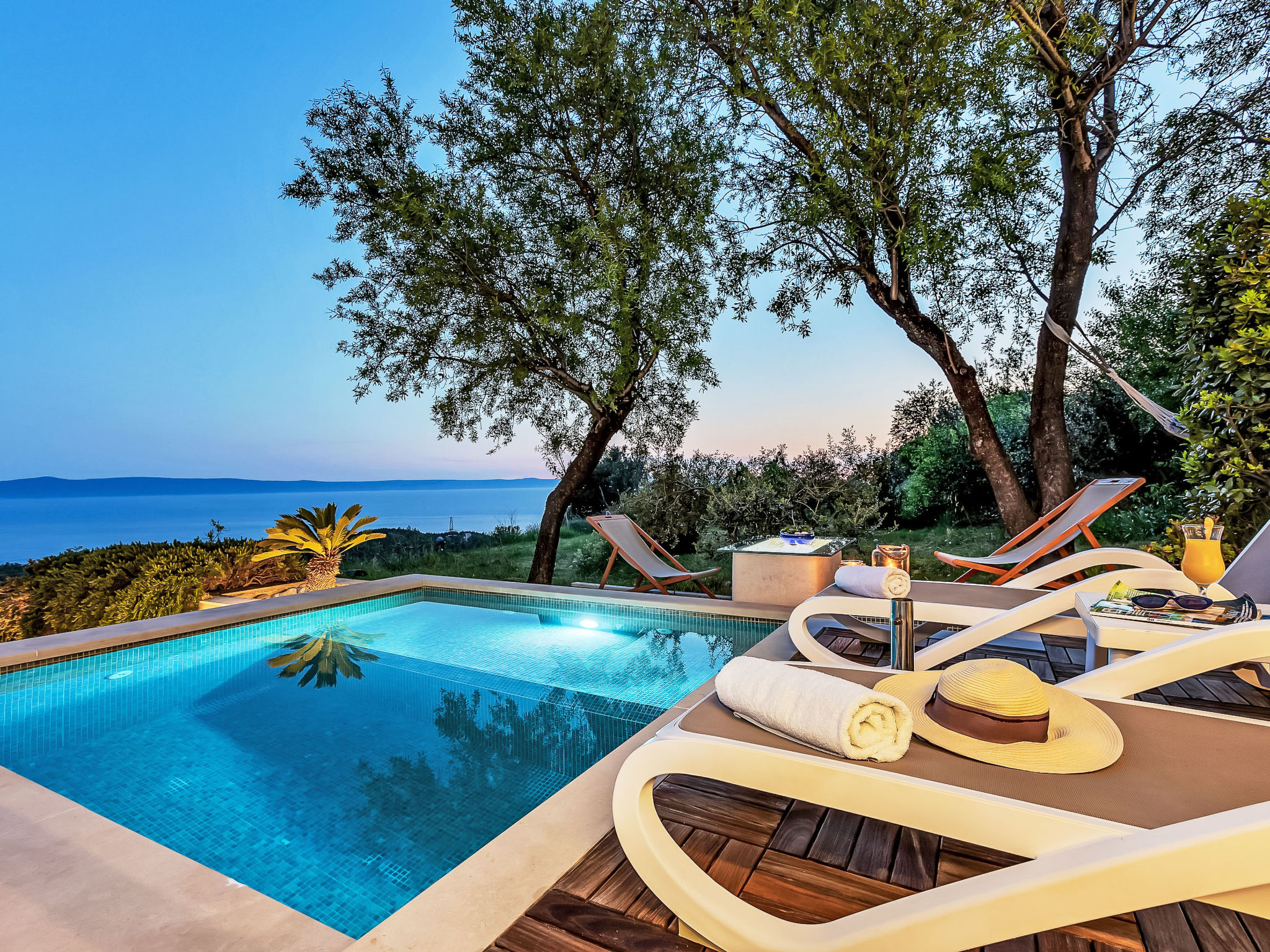 "Villa Rita" mit Blick auf das Wasser - Image 5