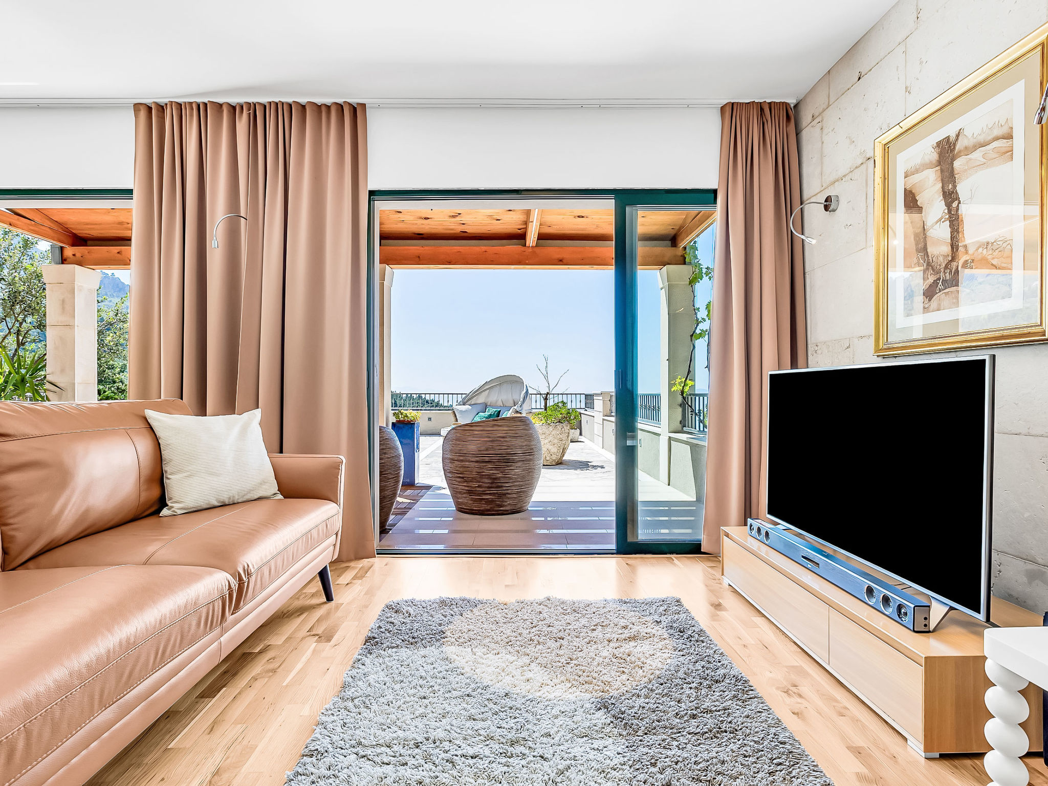 "Villa Rita" mit Blick auf das Wasser - Image 2
