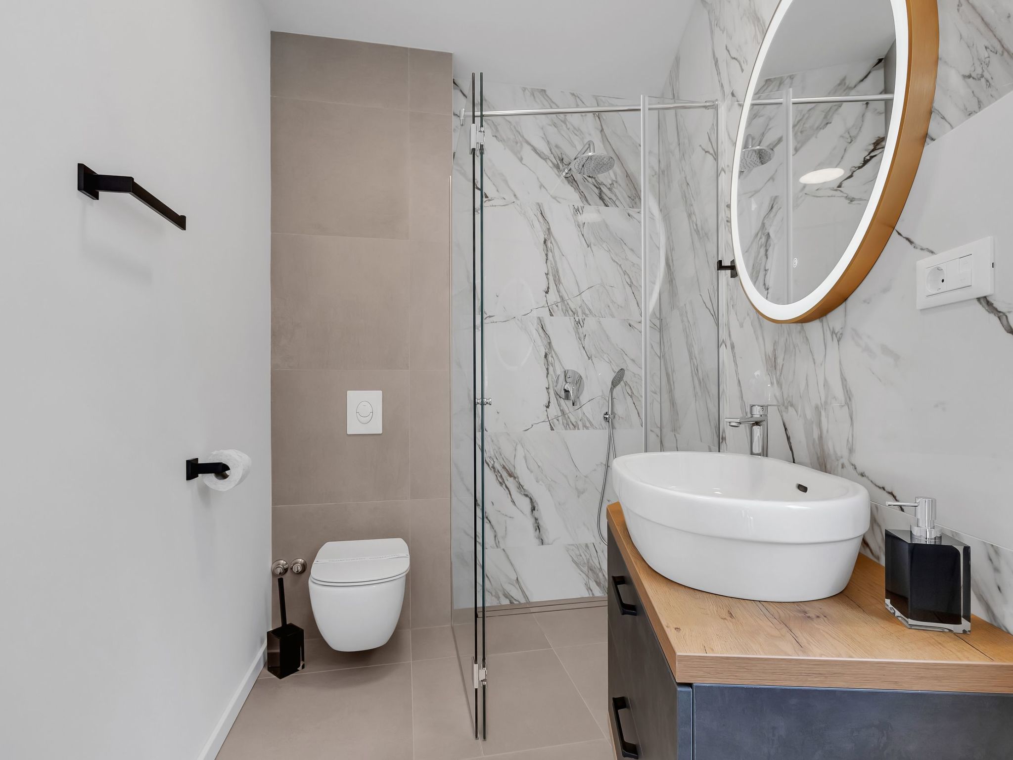 Villa Vip in Makarska mit beheiztem Pool und 4 Schafzimmern - Image-tags.info